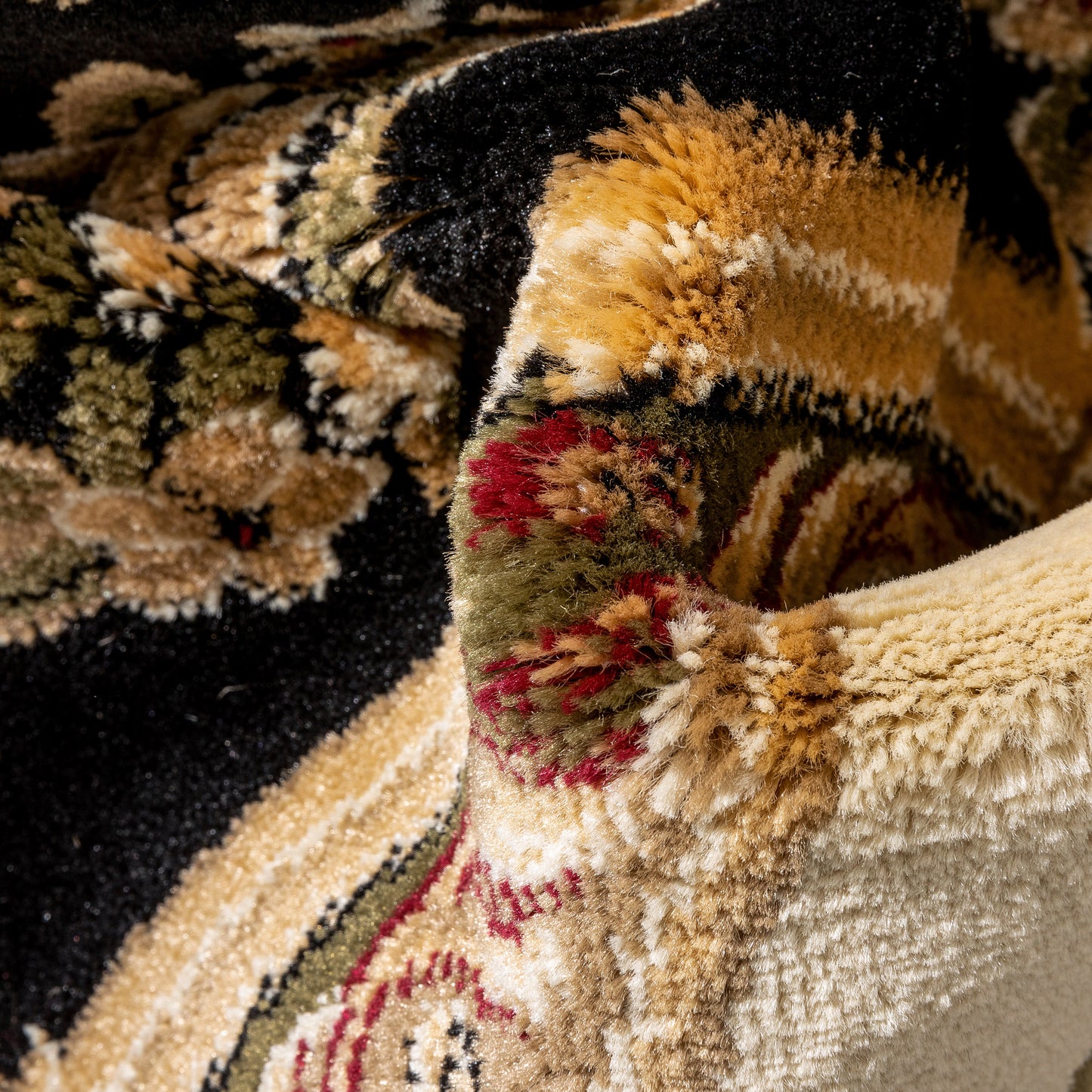 Le Petit Palais Black Traditional Rug 3633