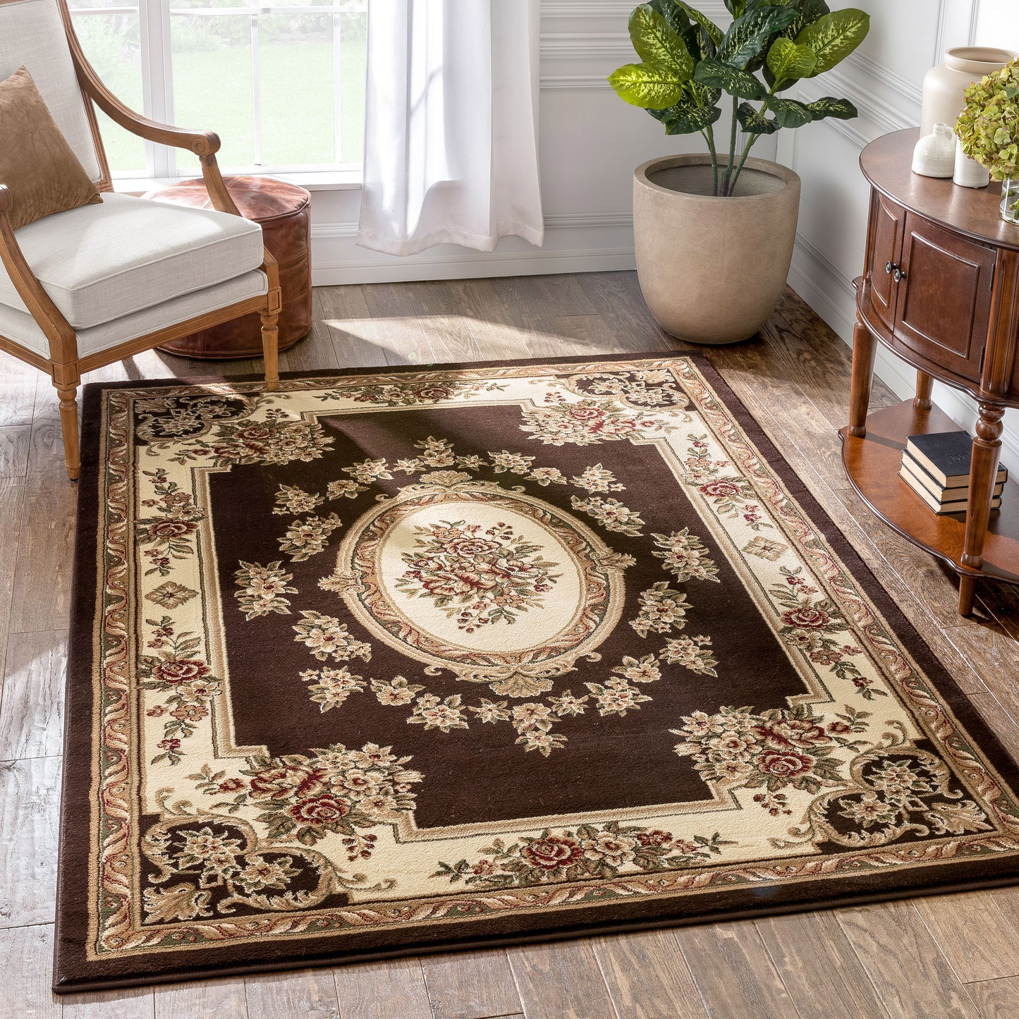 Le Petit Palais Brown Traditional Rug 3637