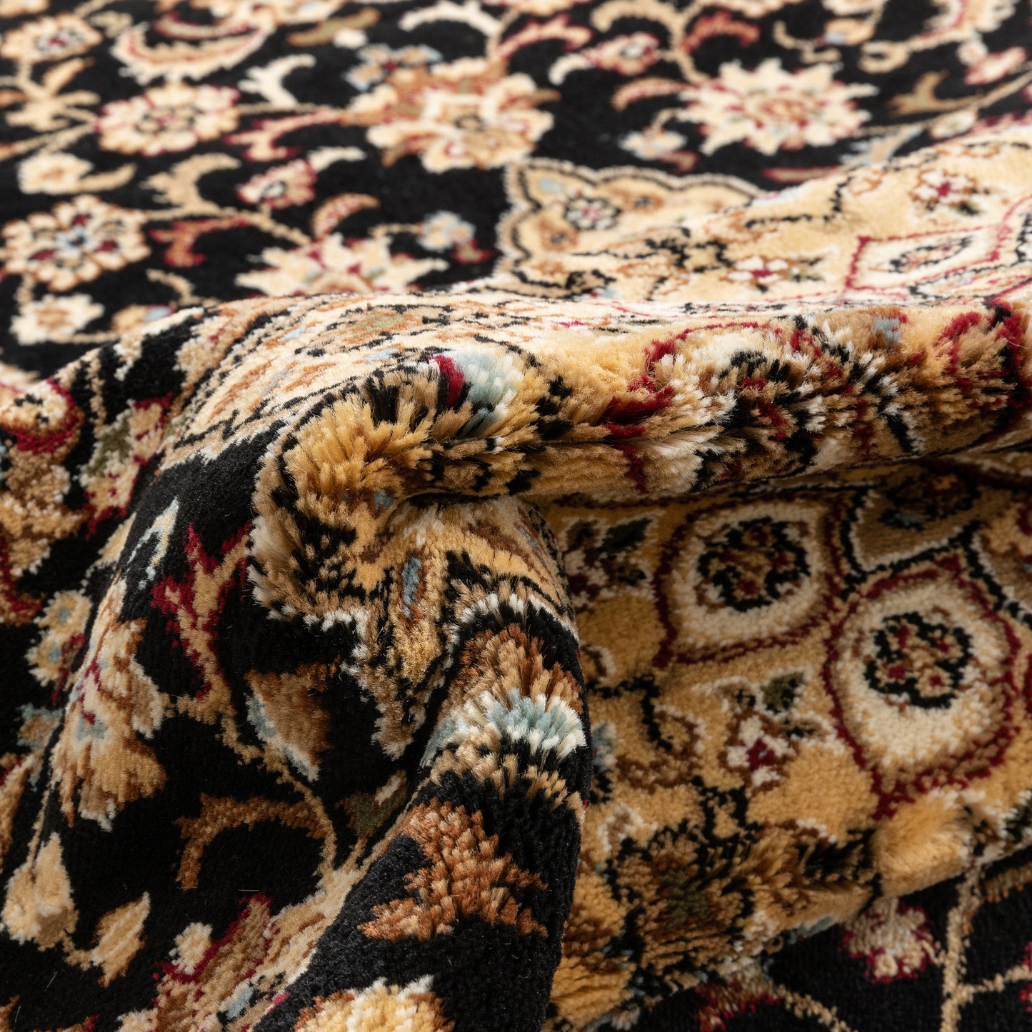 Aviva Black Traditional Rug 3643