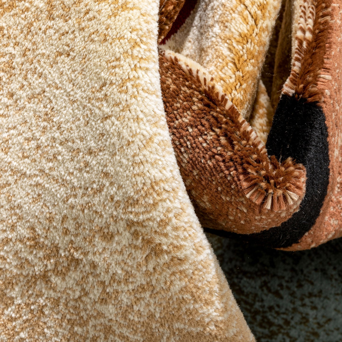 Arcs & Shapes Ivory Modern Rug 54782