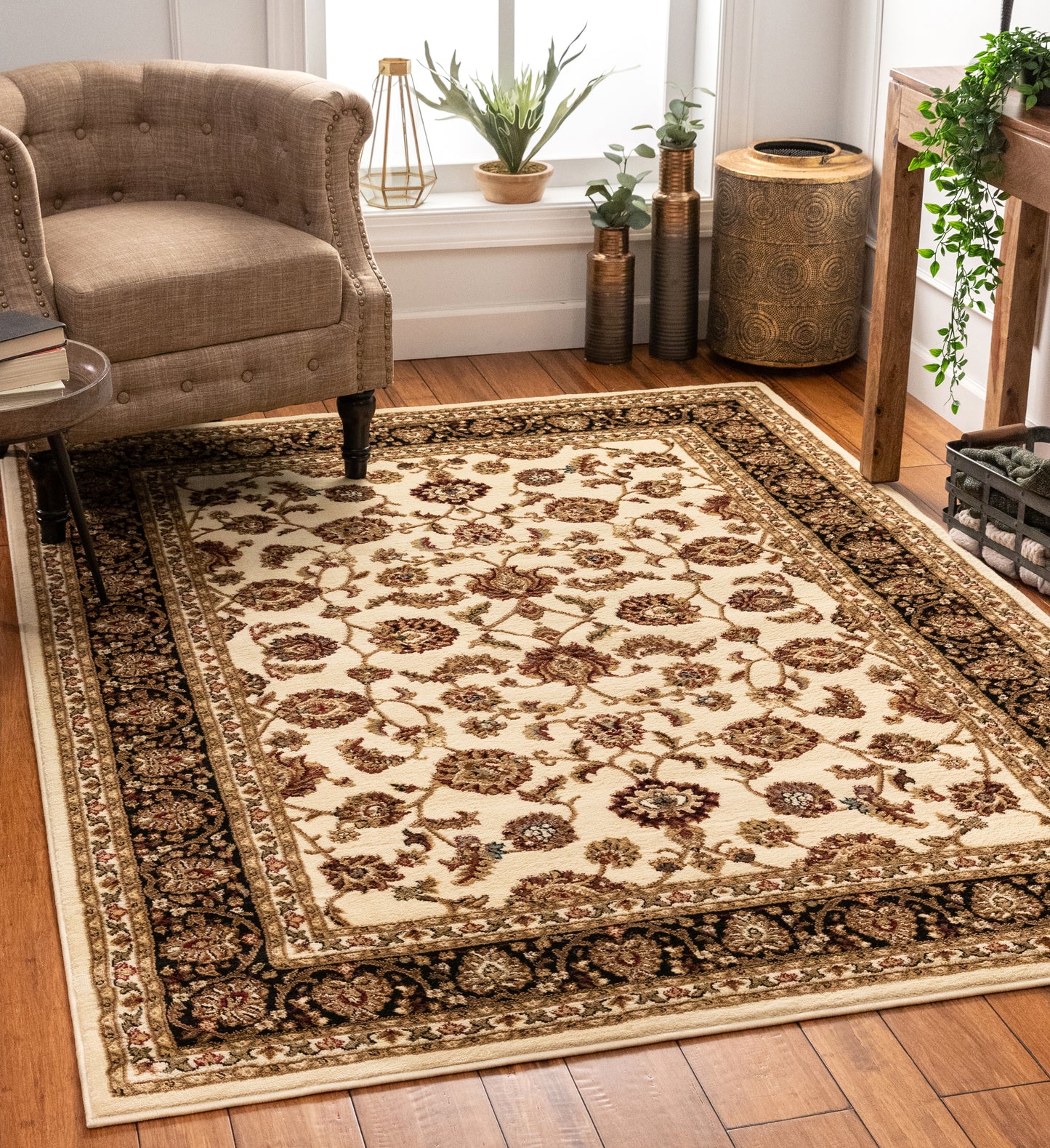 Sarouk Ivory Traditional Rug 54932