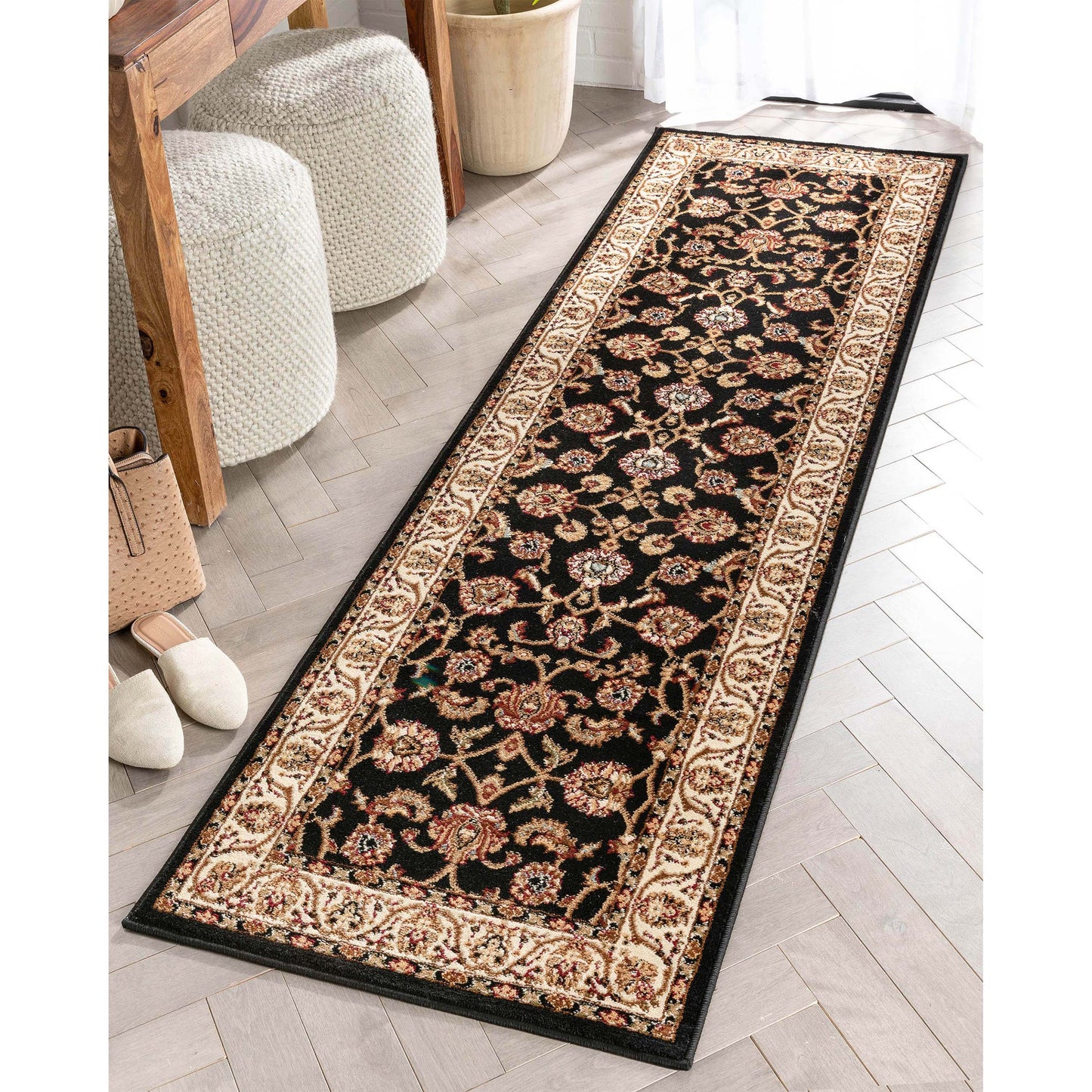 Sarouk Black Traditional Rug 54933