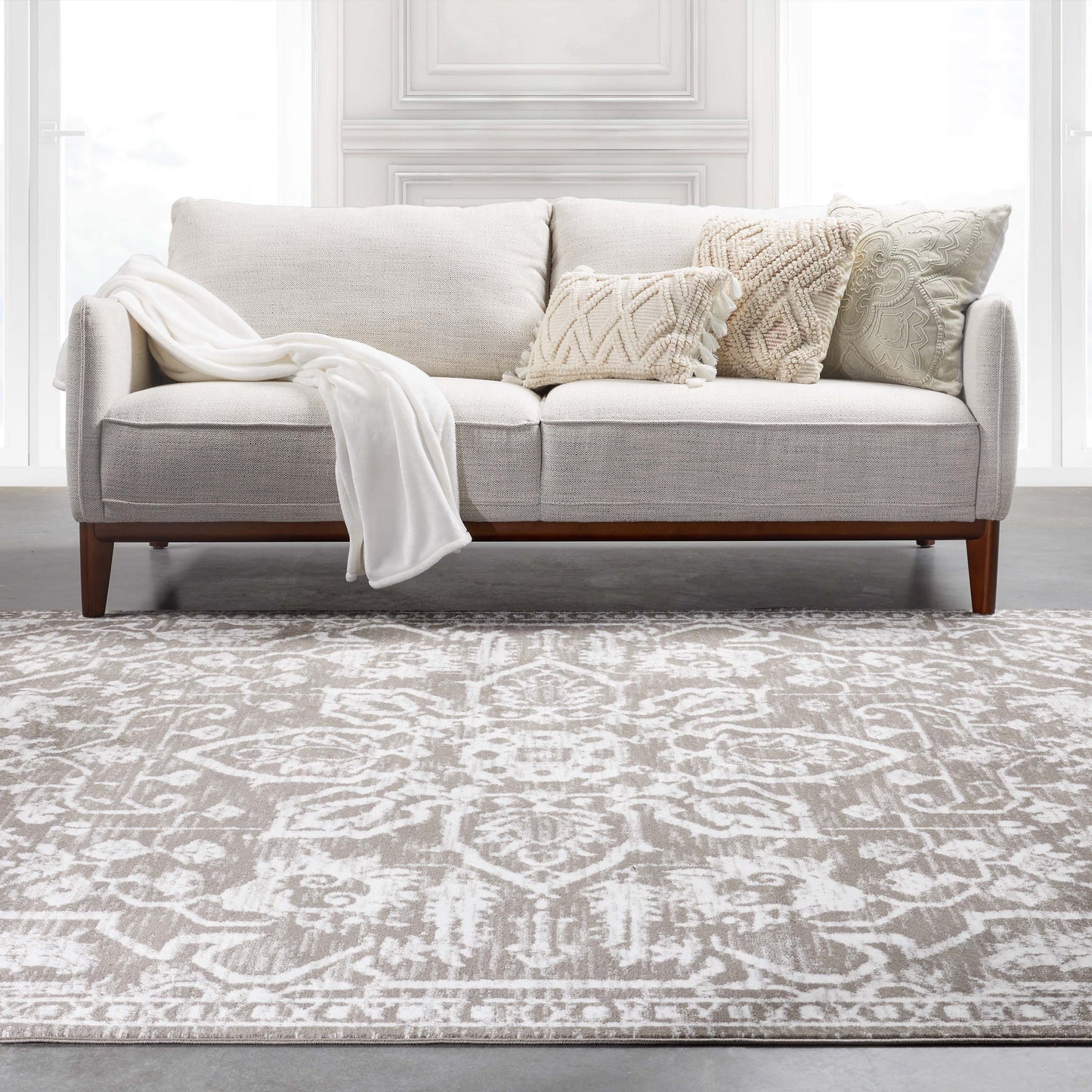 Disa Vintage Medallion Grey Soft Rug DZ-03