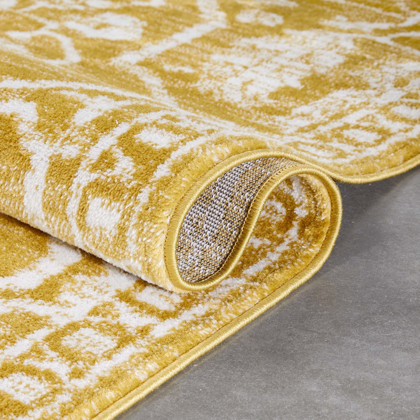 Disa Vintage Medallion Gold Soft Rug DZ-08
