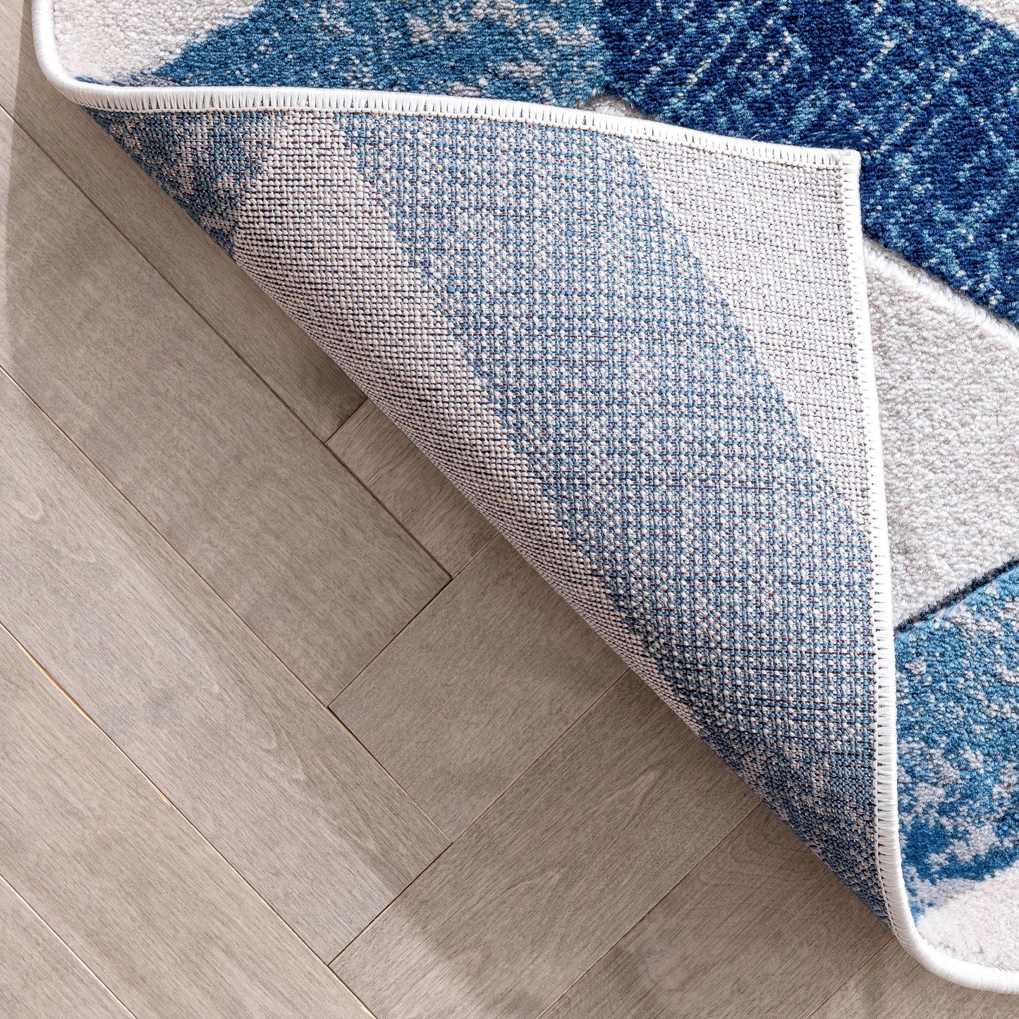 Millie Blue Modern Zigzag Geometric 3D Textured Rug GV-14