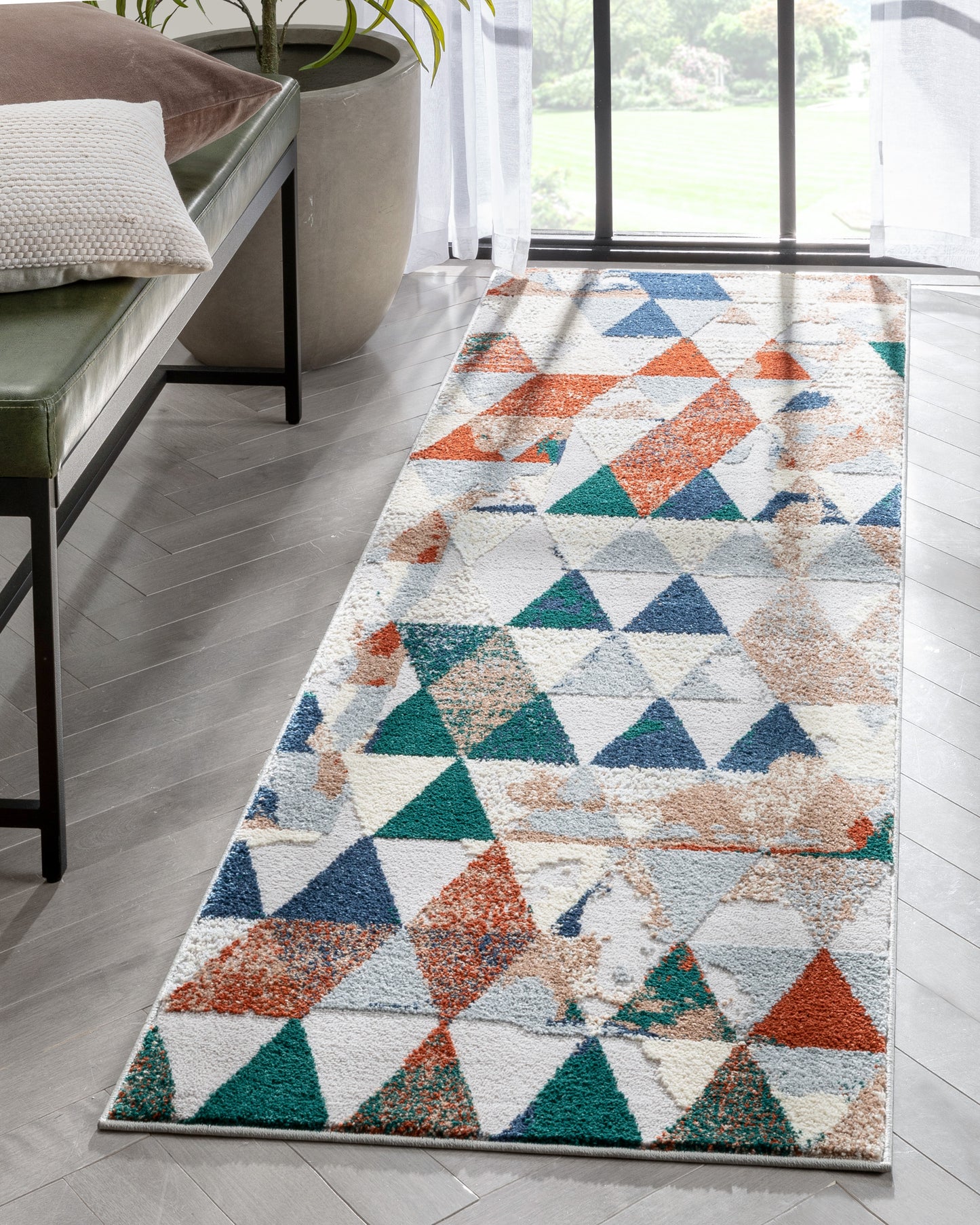 Mojave Diamond Geometric Pattern Grey High-Low Rug LEO-37