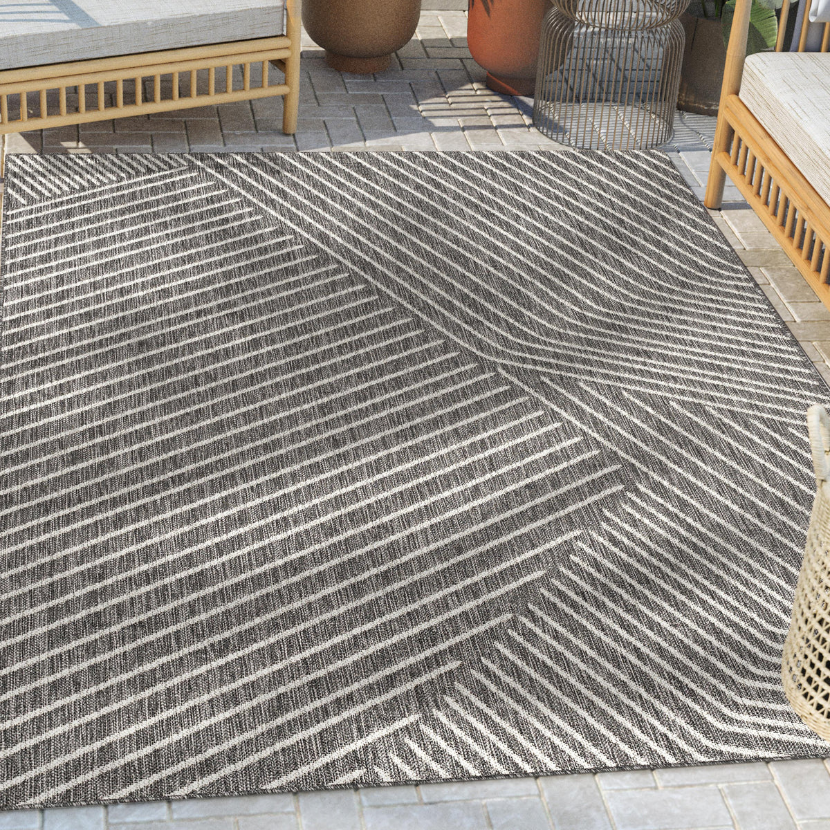 Linden Modern Striped Black Indoor/Outdoor Rug MED-163