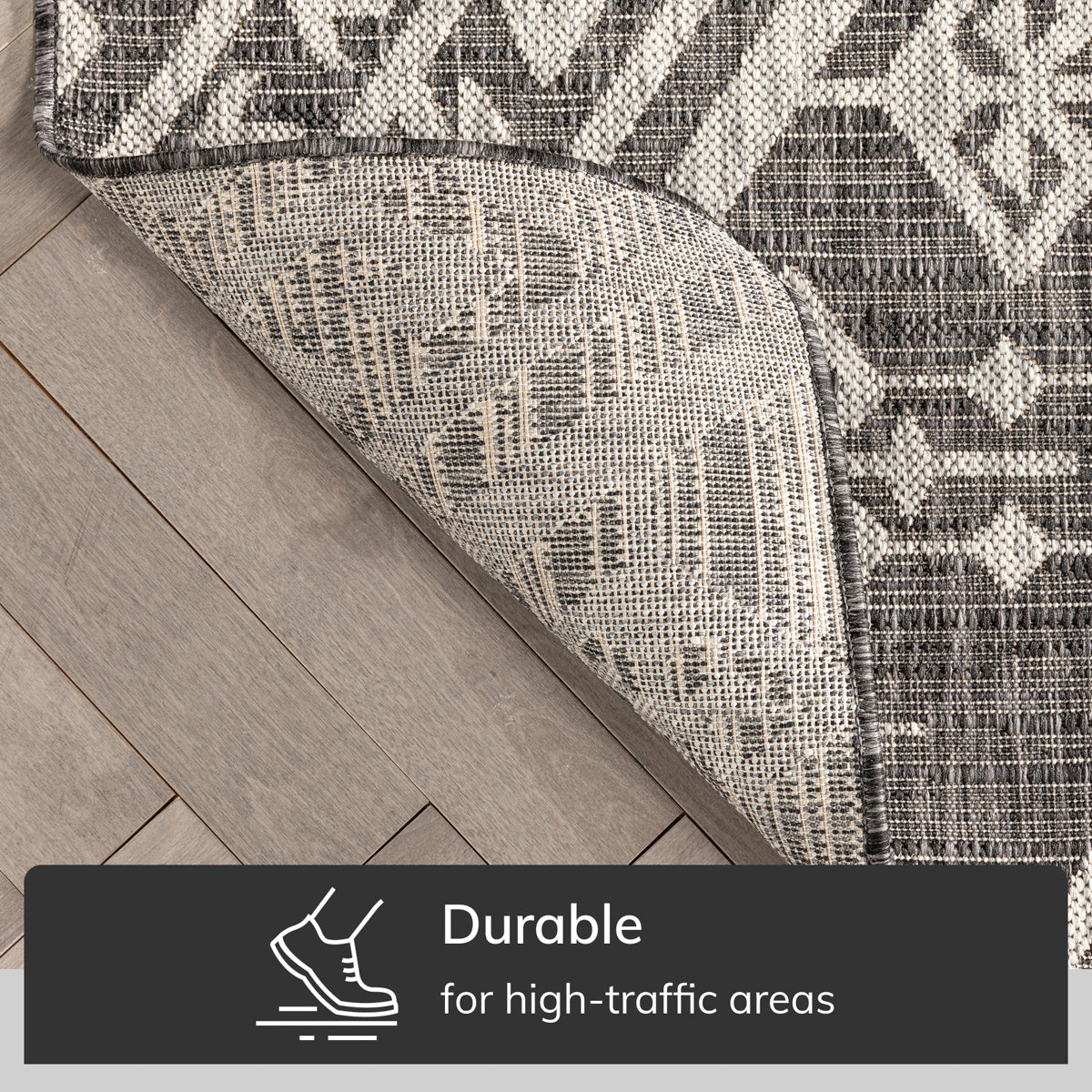Cascade Tribal Diamond Black Indoor/Outdoor Rug MED-193