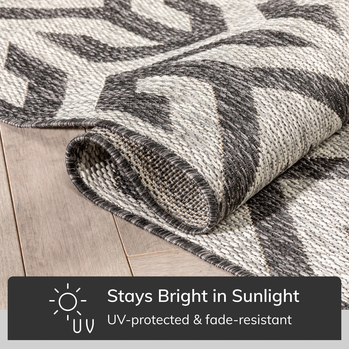 Atlantis Modern Geometric Black Indoor/Outdoor Rug MED-213