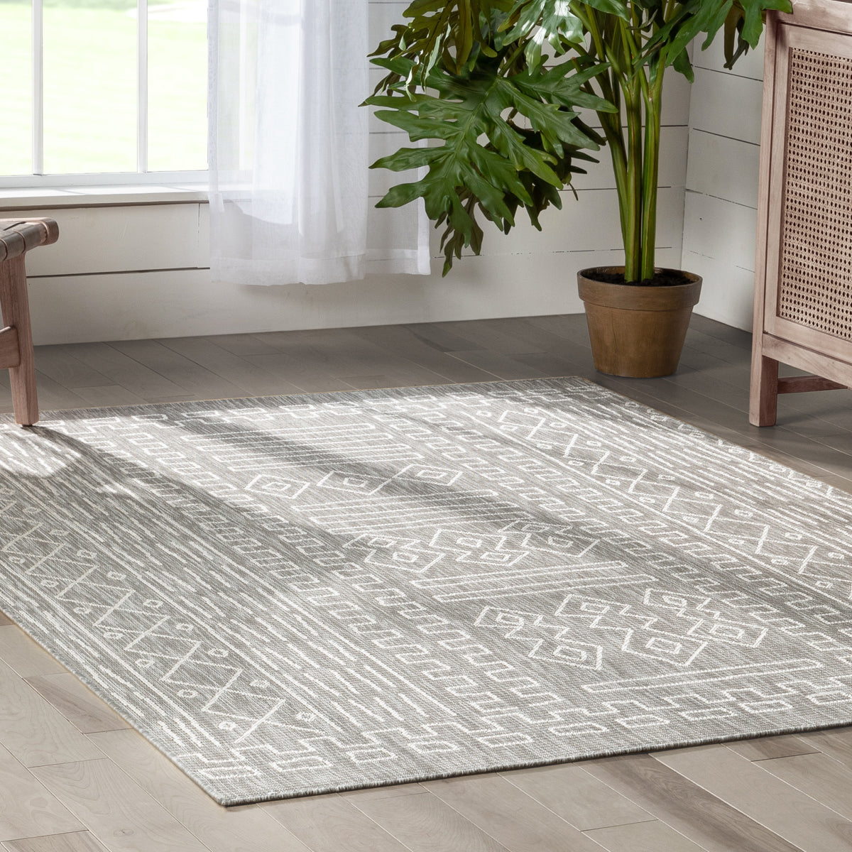 Anza Tribal Geometric Pattern Grey Flat-Weave Indoor/Outdoor Rug MIL-27
