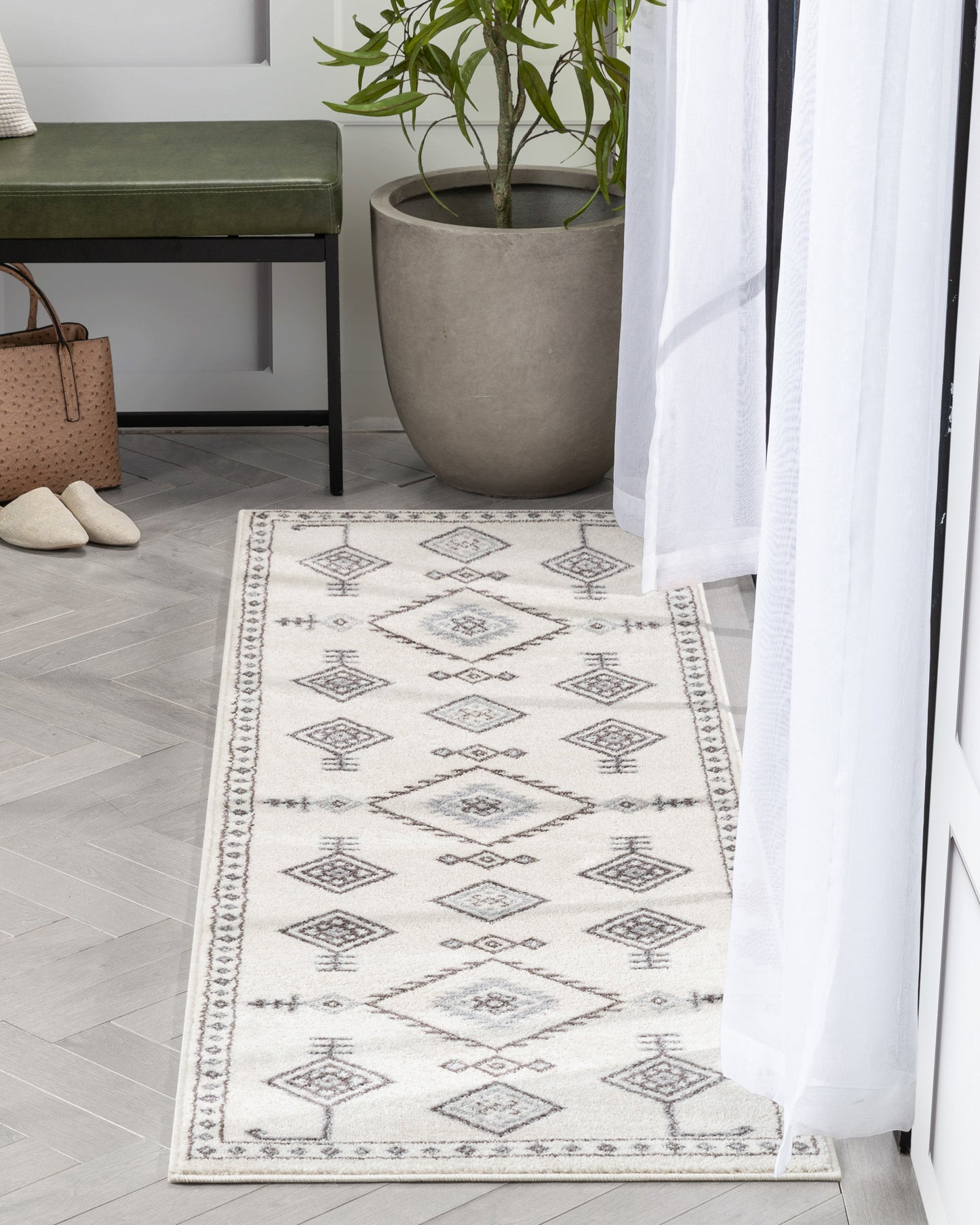 Azra Tribal Medallion Ivory Rug 2882