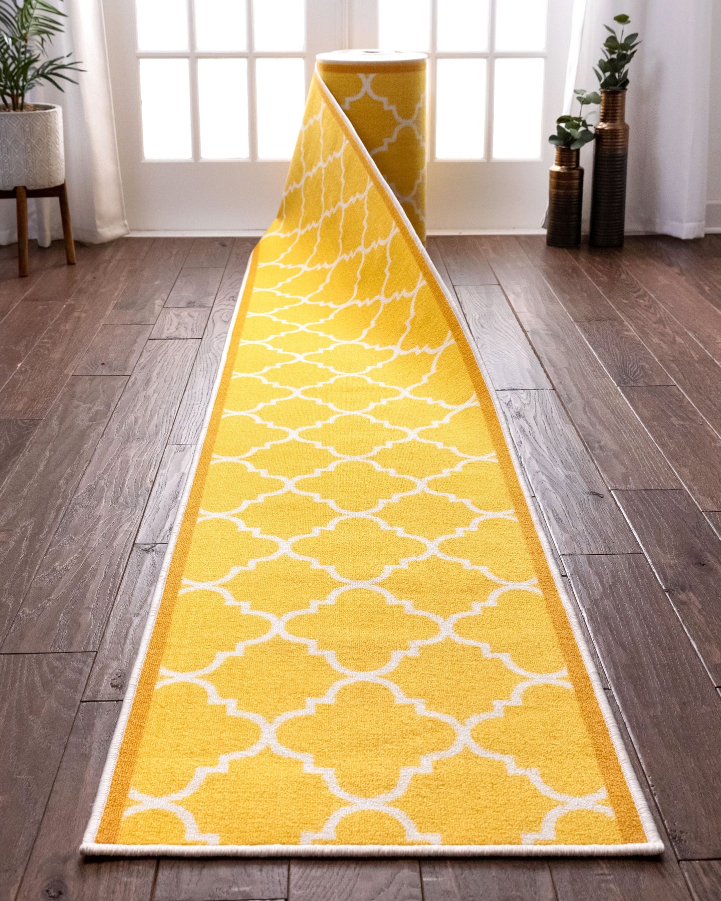 Kings Court Brooklyn Trellis Gold Roll 6511R