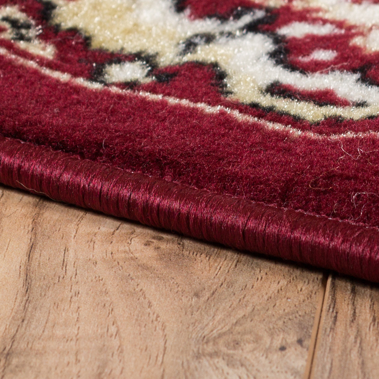 Tehran Traditional Red Traditional Rug 8570