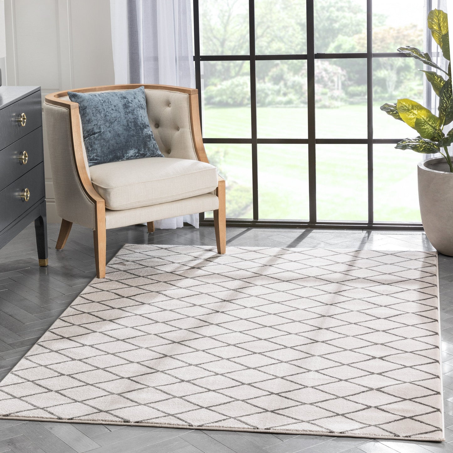 Aiden Trellis Modern Ivory Soft Rug BAL-22