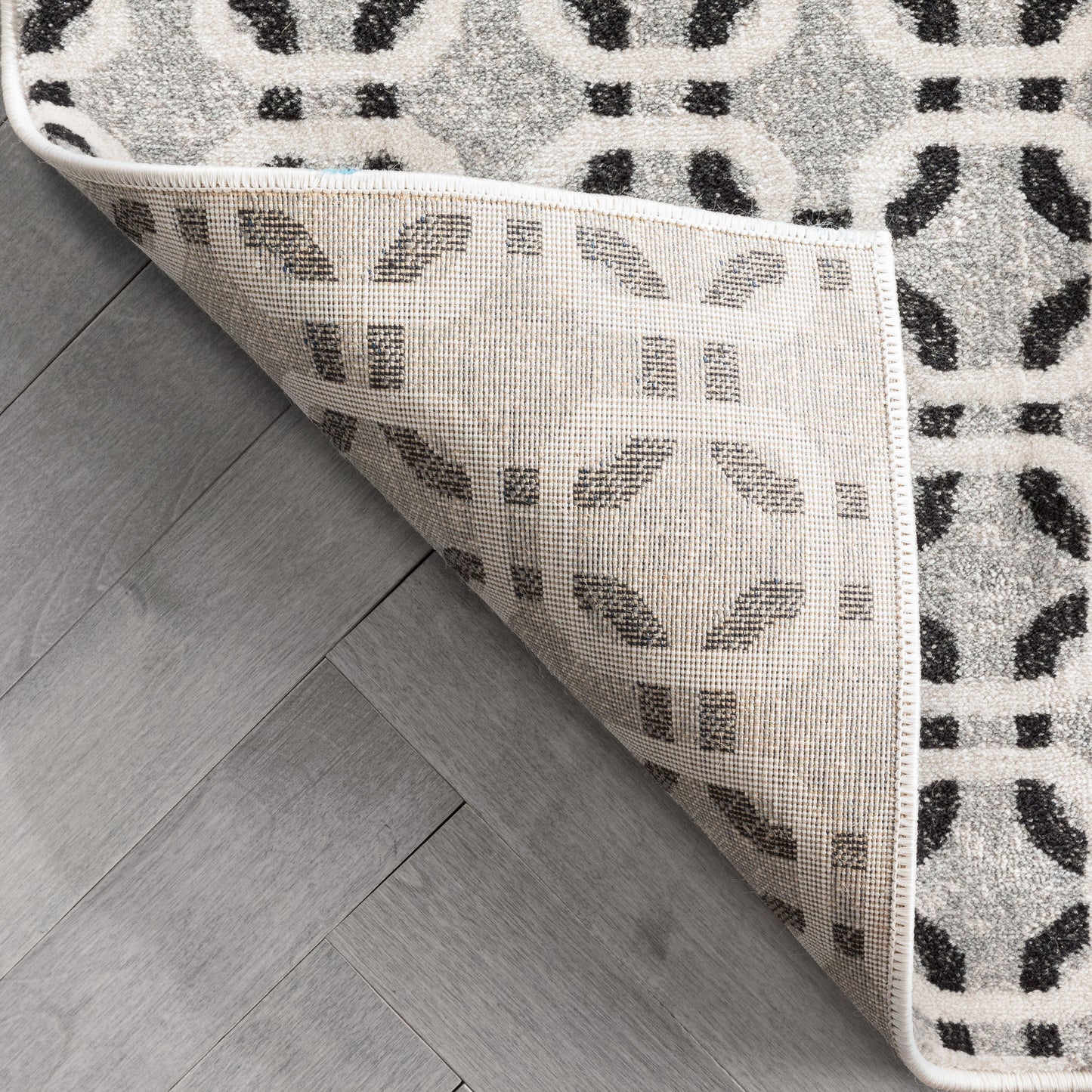 Wyatt Modern Geometric Light Grey Soft Rug BAL-67