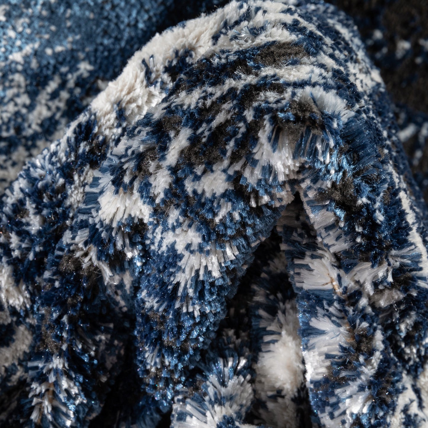 Zaynab Vintage Abstract Border Navy Blue Glam Rug CAI-104