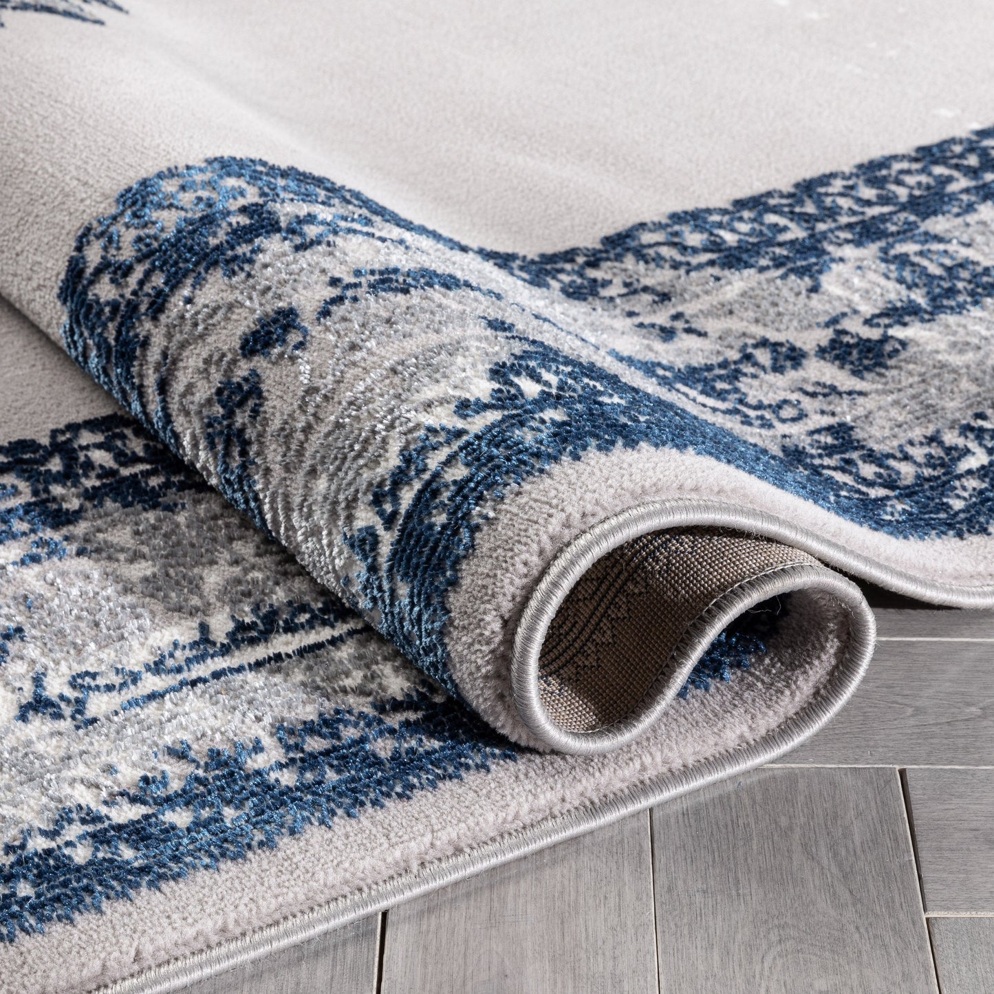 Gemma Vintage Medallion Oriental Blue Glam Rug CAI-14