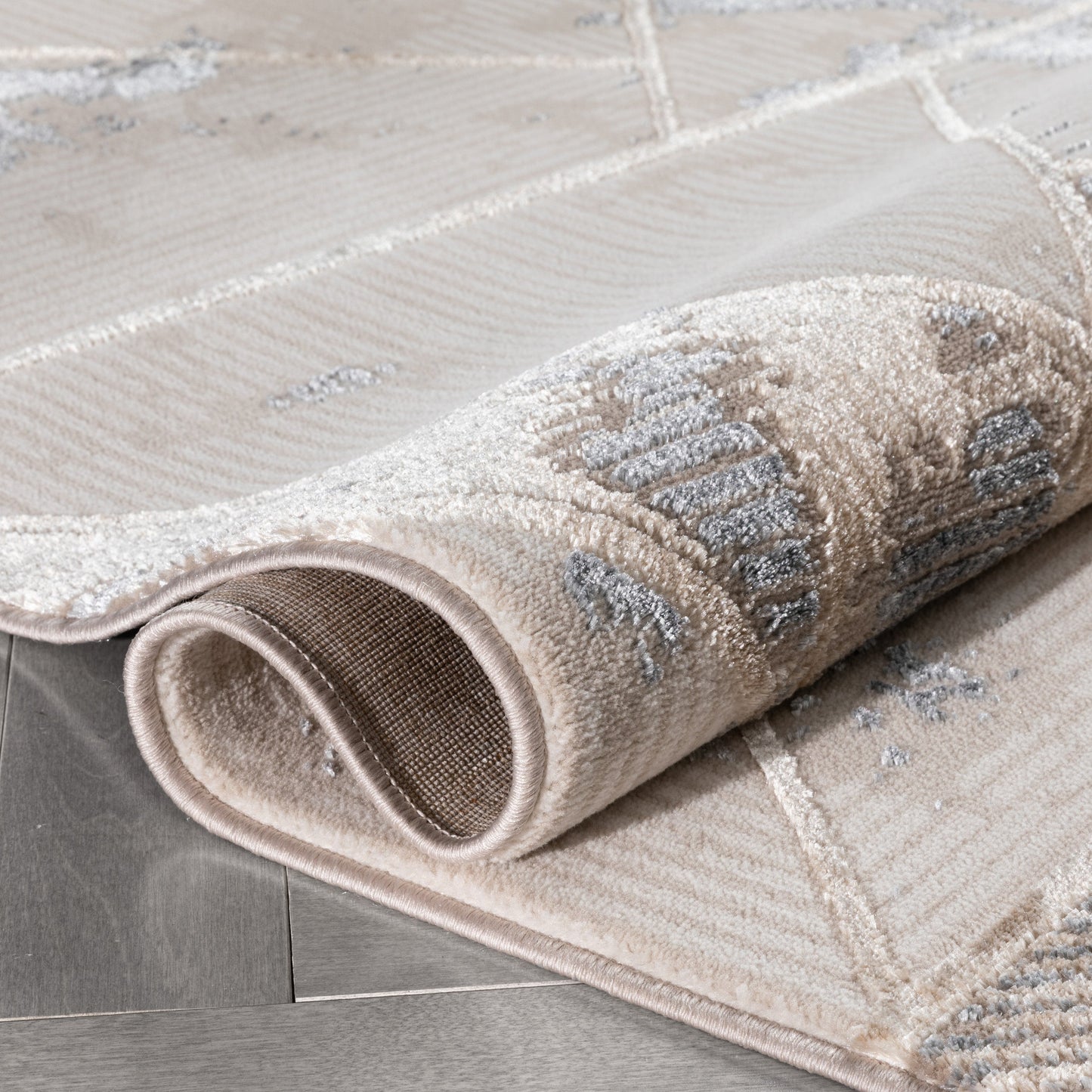 Nikita Vintage Geometric Ivory Glam Rug CAI-82