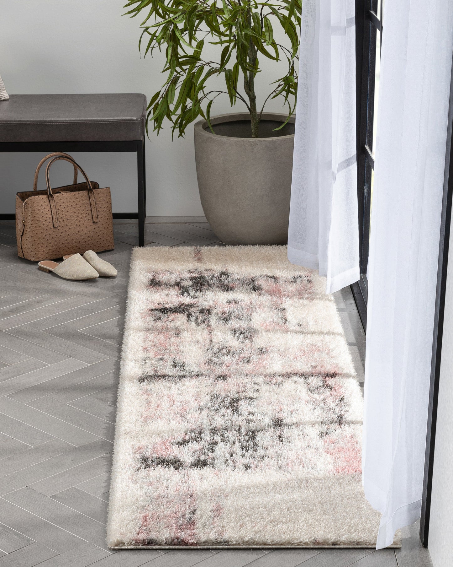 Sariah Modern Abstract Ivory Blush Shag Rug CAN-19