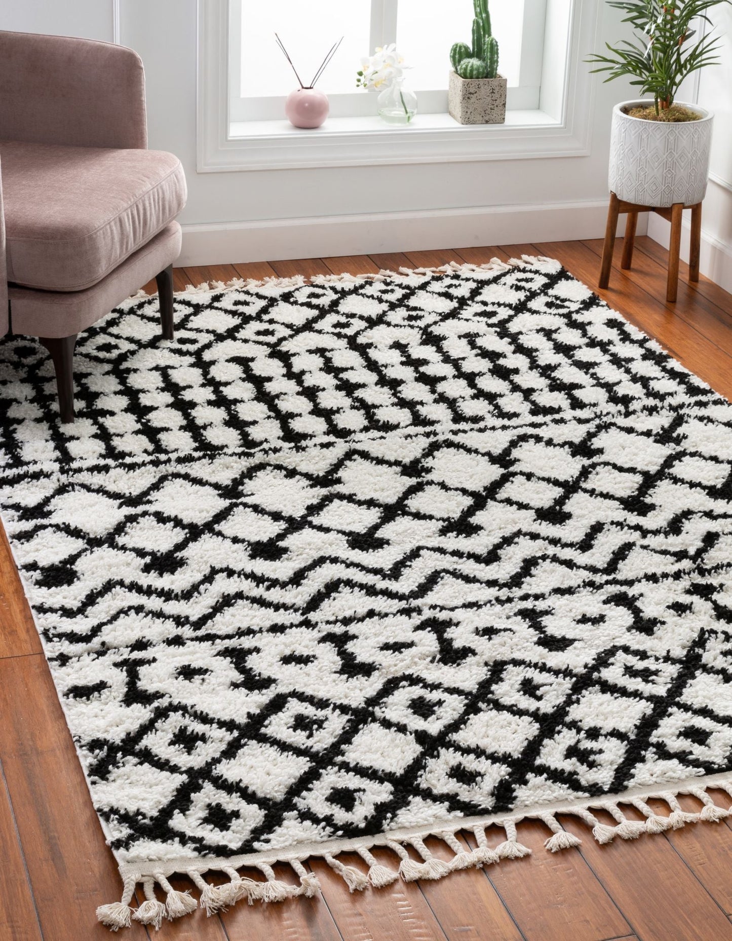 Besa Moroccan Tribal Shag White Rug CB-122