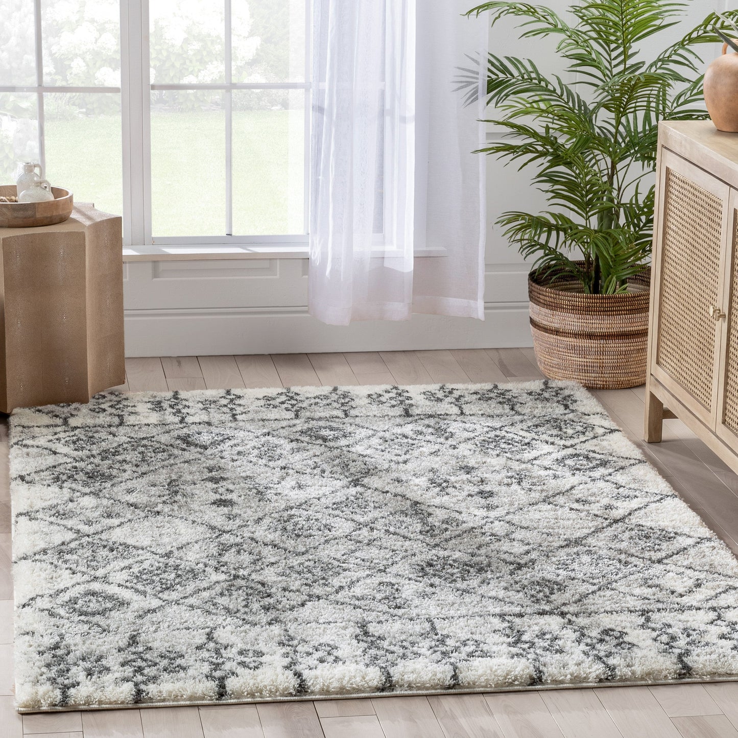 Braga Tribal Geometric Pattern Ivory Thick & Soft Shag Rug CE-32