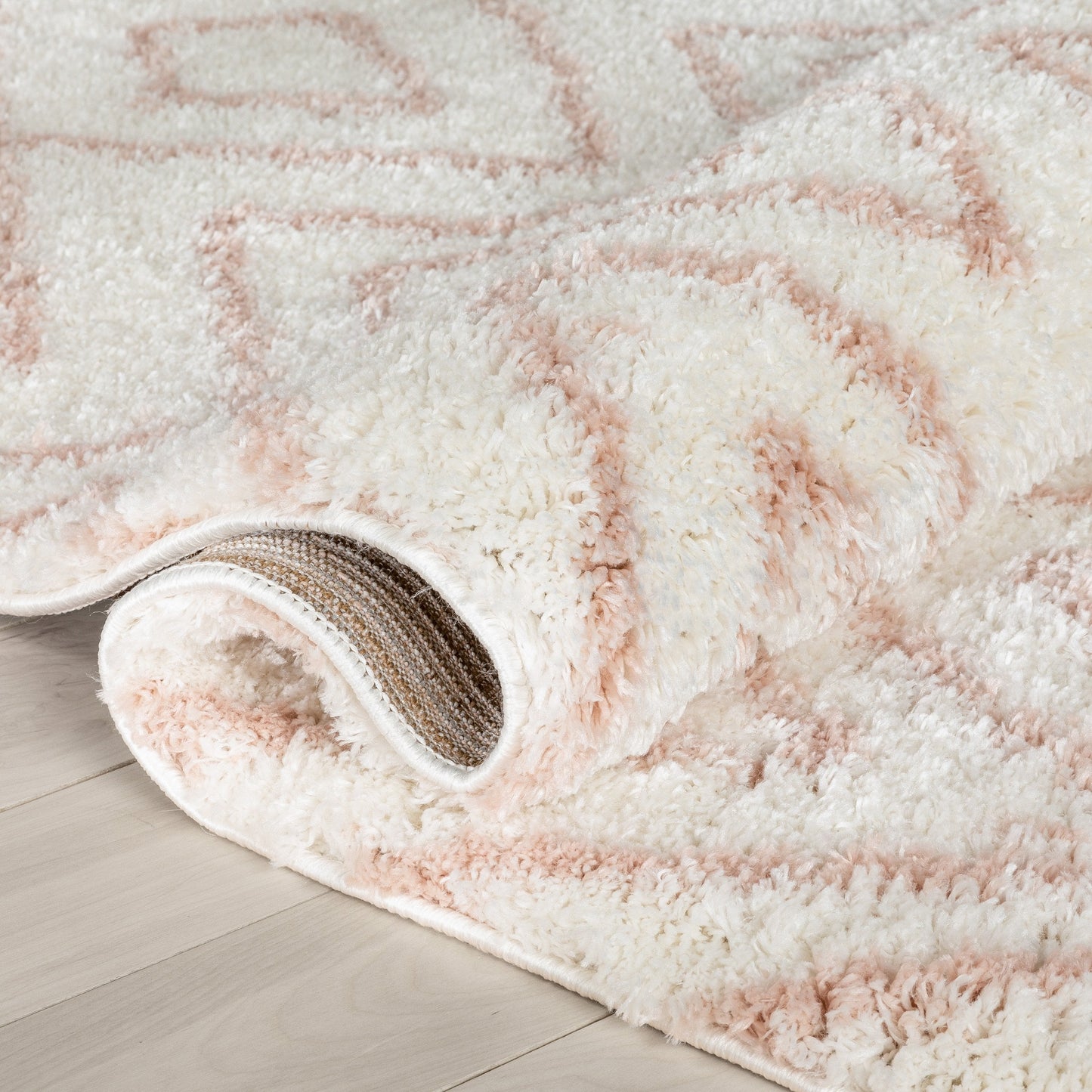 Lagos Tribal Diamond Pattern Blush Thick & Soft Shag Rug CE-59