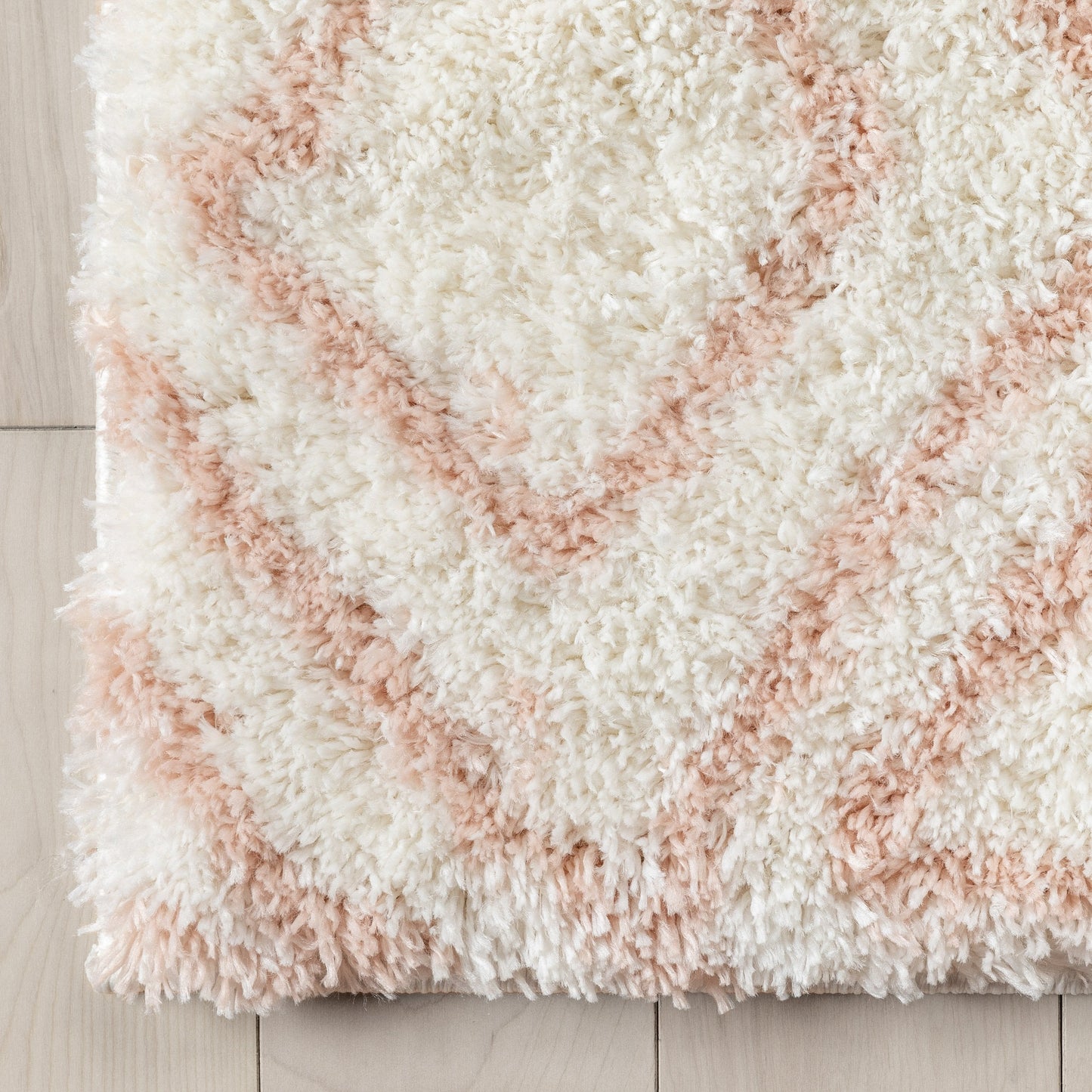 Lagos Tribal Diamond Pattern Blush Thick & Soft Shag Rug CE-59