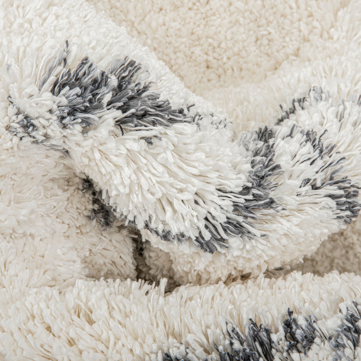 Verdant Tribal Diamond Pattern Ivory Super Soft And Thick Shag Rug CH-02