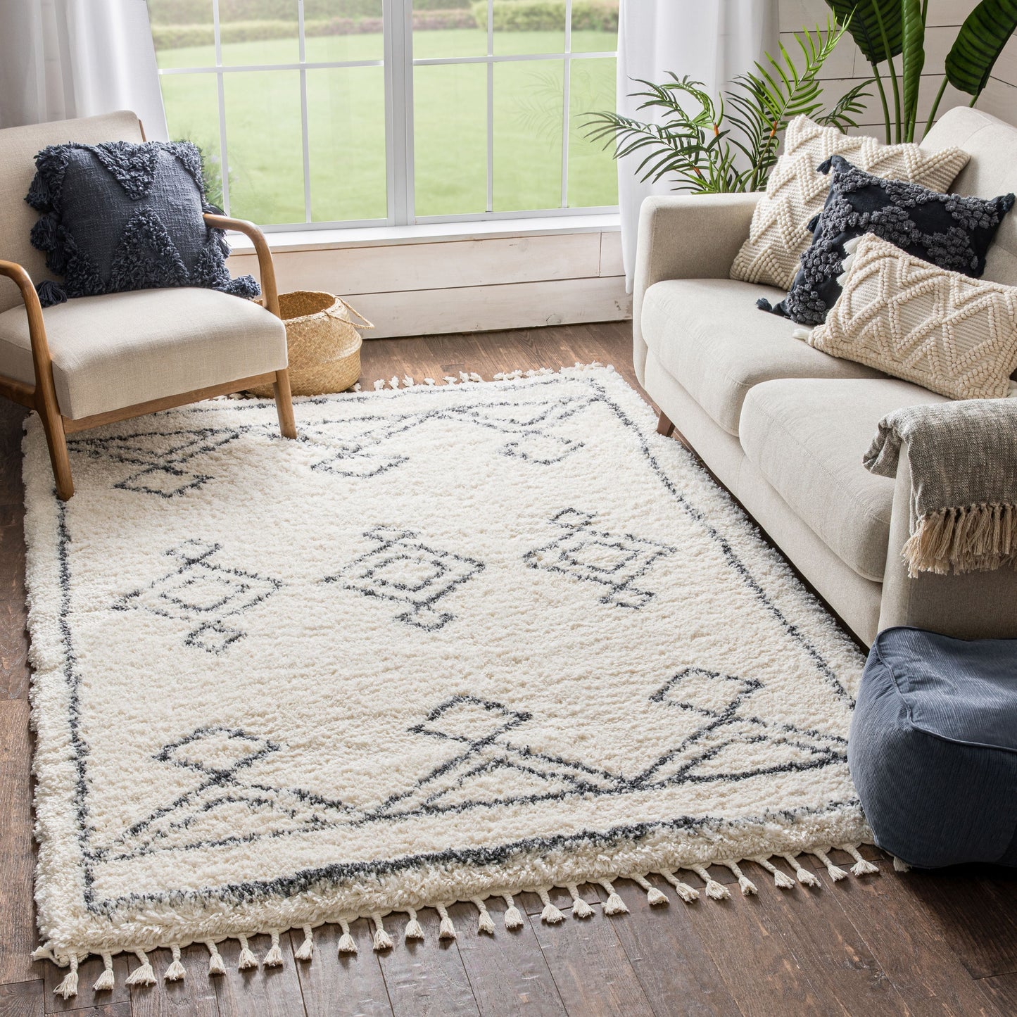 Verdant Tribal Diamond Pattern Ivory Super Soft And Thick Shag Rug CH-02