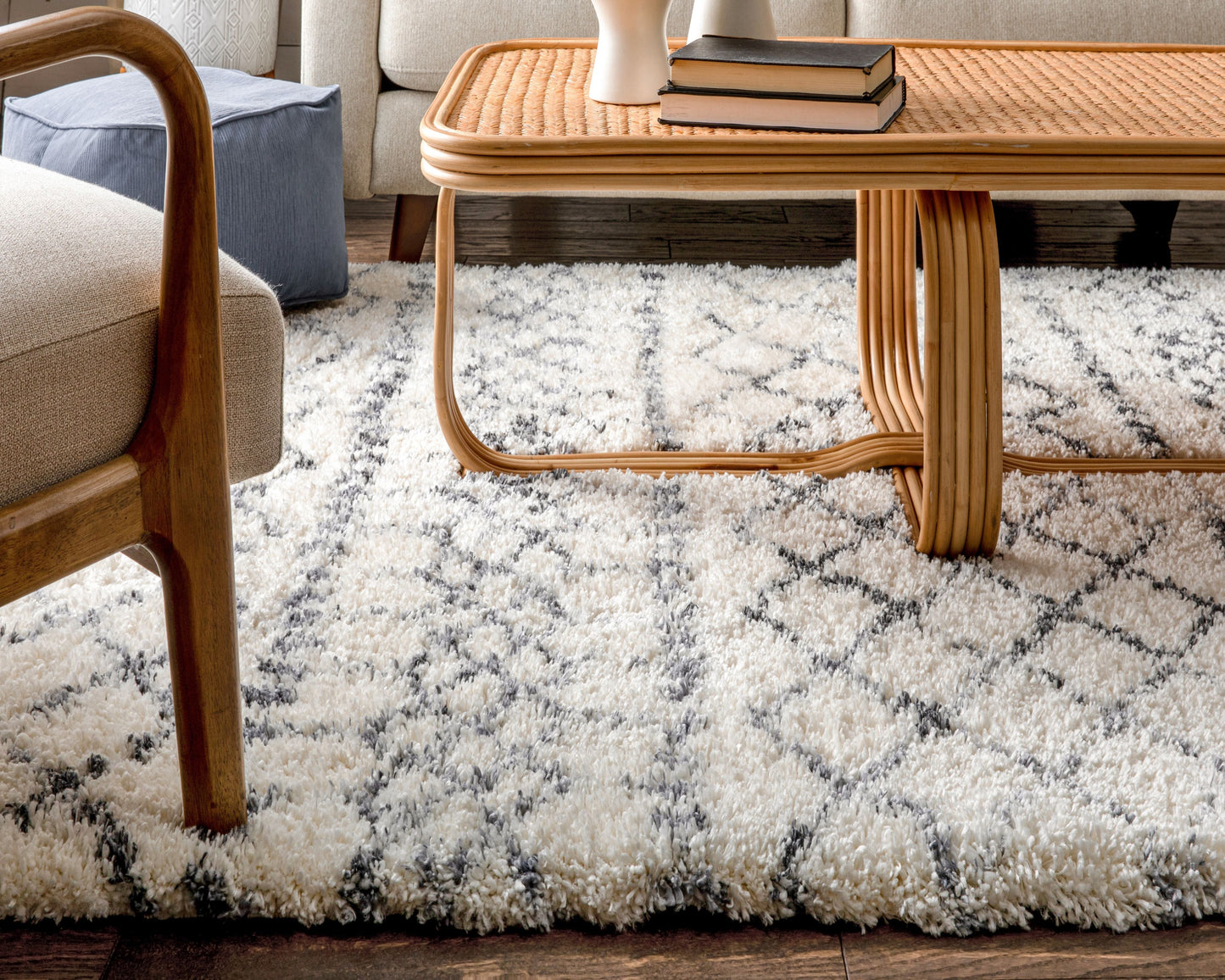 Blossom Moroccan Trellis Ivory Super Soft And Thick Shag Rug CH-12