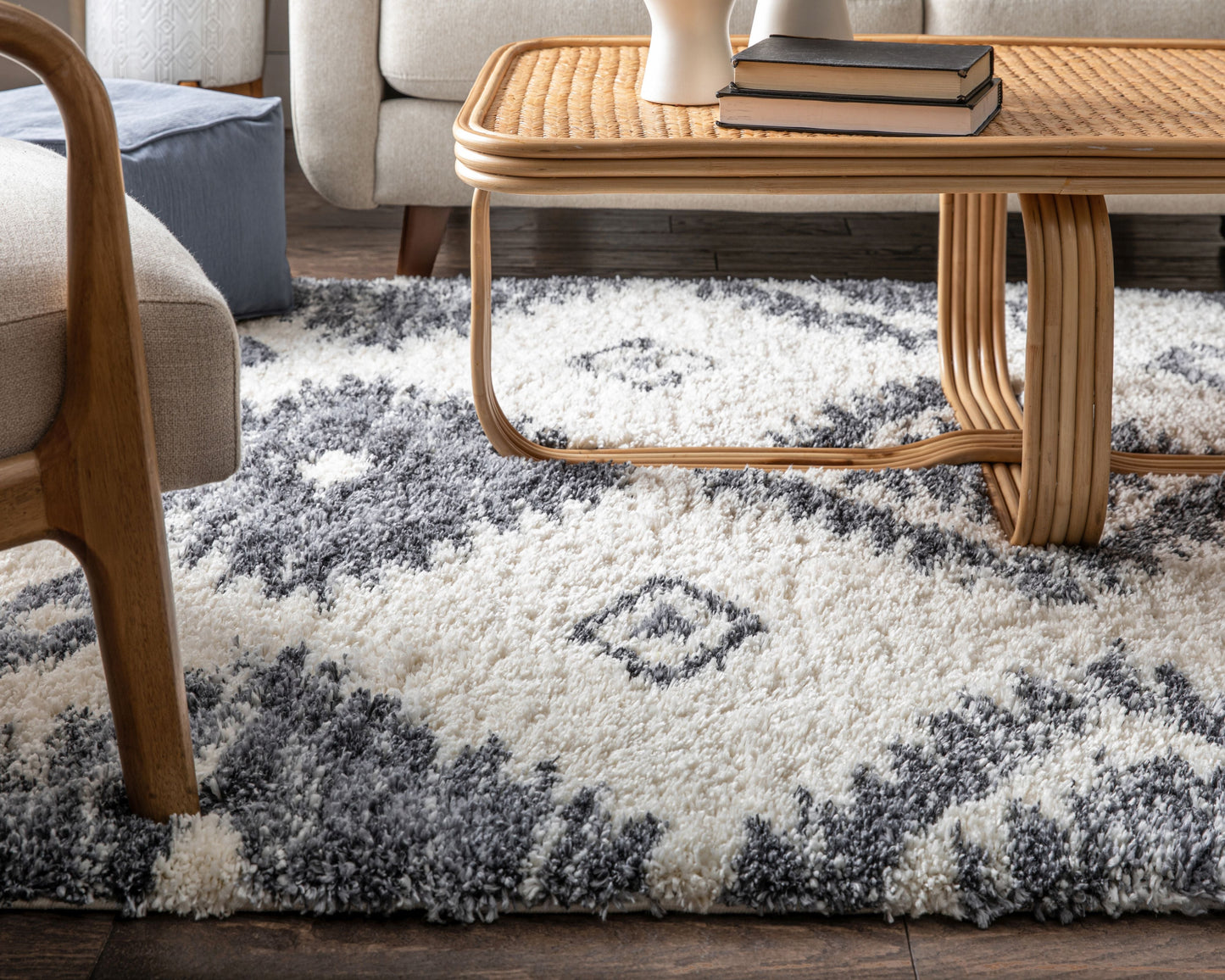 Mona Tribal Southwestern Ivory Super Soft And Thick Shag Rug CH-32