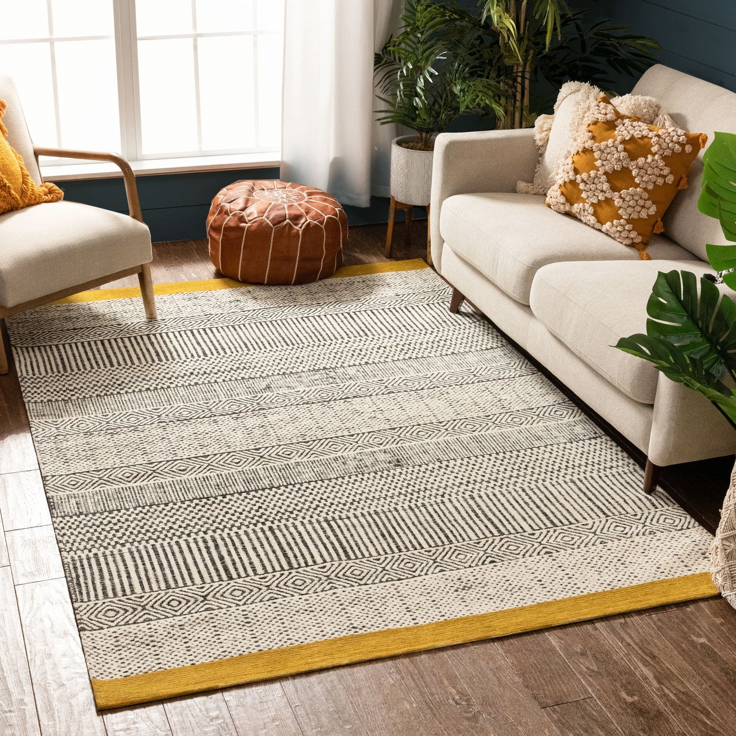Largo Modern Abstract Geometric Pattern Gold Kilim-Style Rug CHA-41