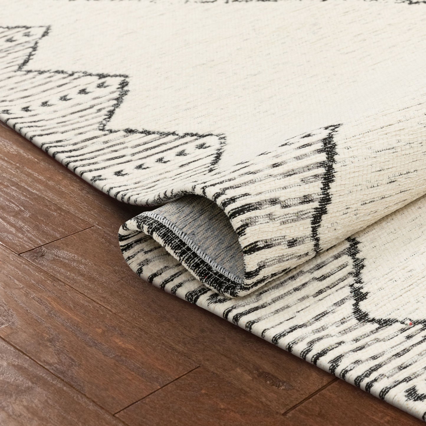 Kippa Moroccan Diamond Pattern Beige Kilim-Style Rug CHA-52