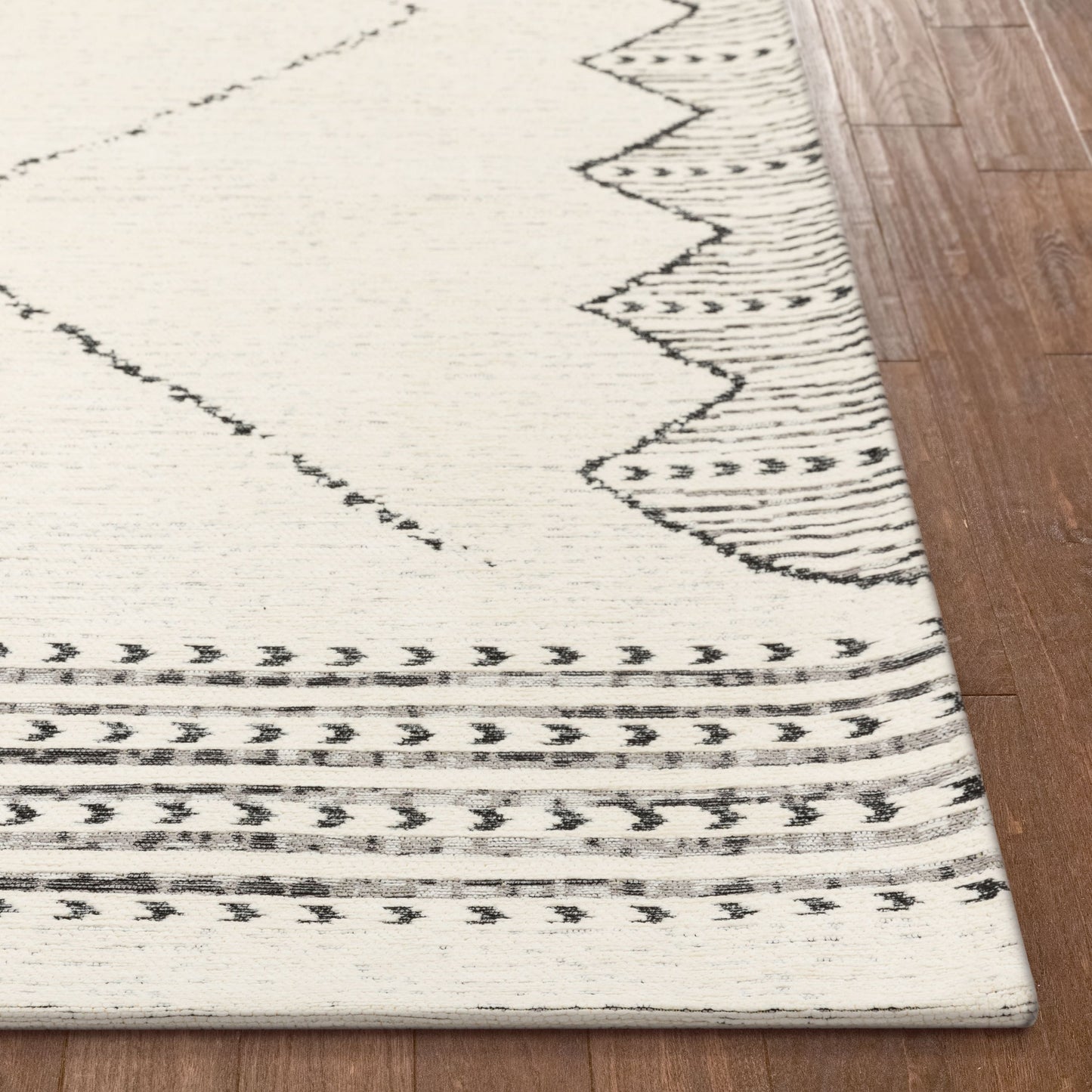 Kippa Moroccan Diamond Pattern Beige Kilim-Style Rug CHA-52
