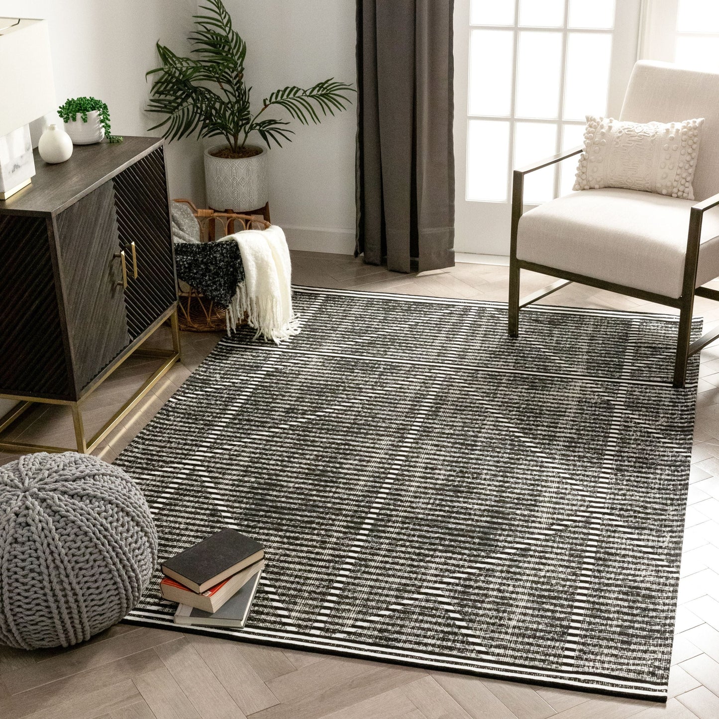 Jato Contemporary Distressed Geometric Pattern Grey Kilim-Style Rug CHA-77