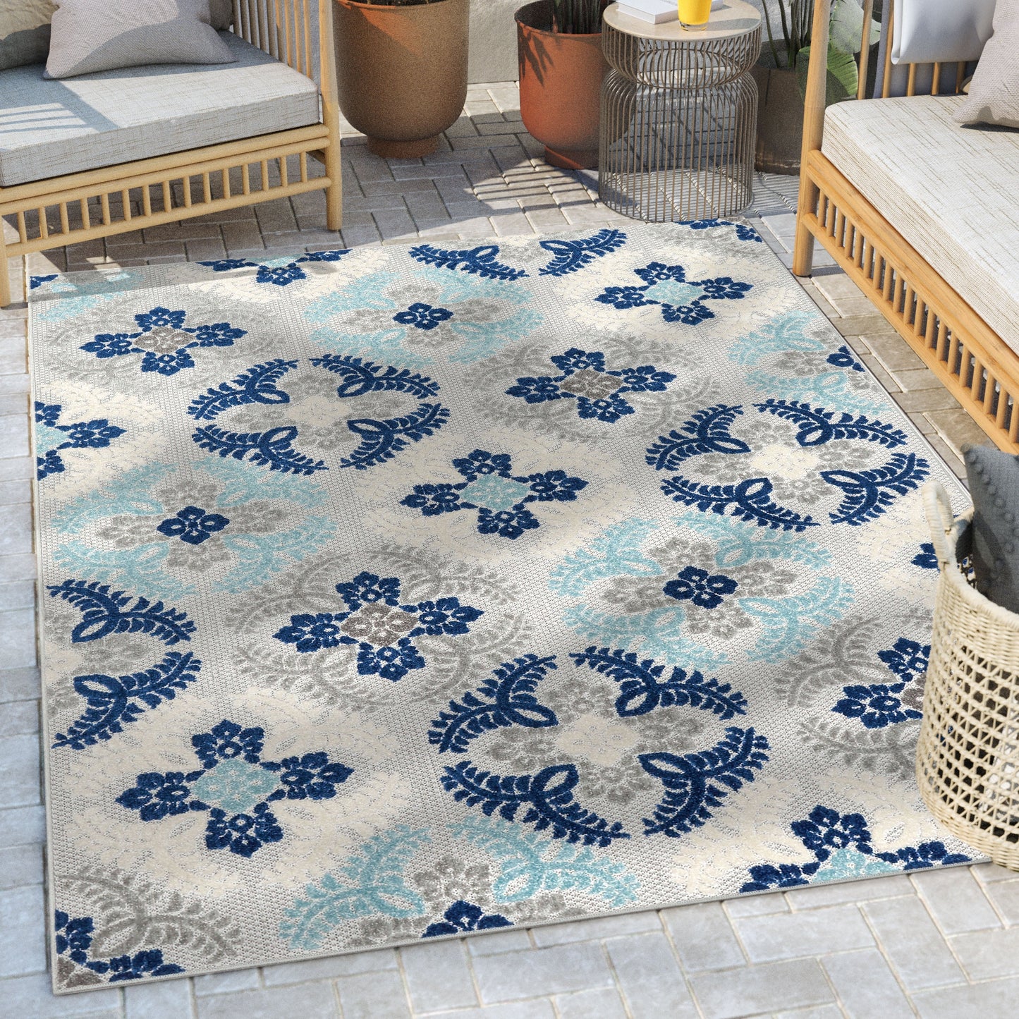 Loewy Modern Geometric Indoor/Outdoor Blue High-Low Rug DO-424