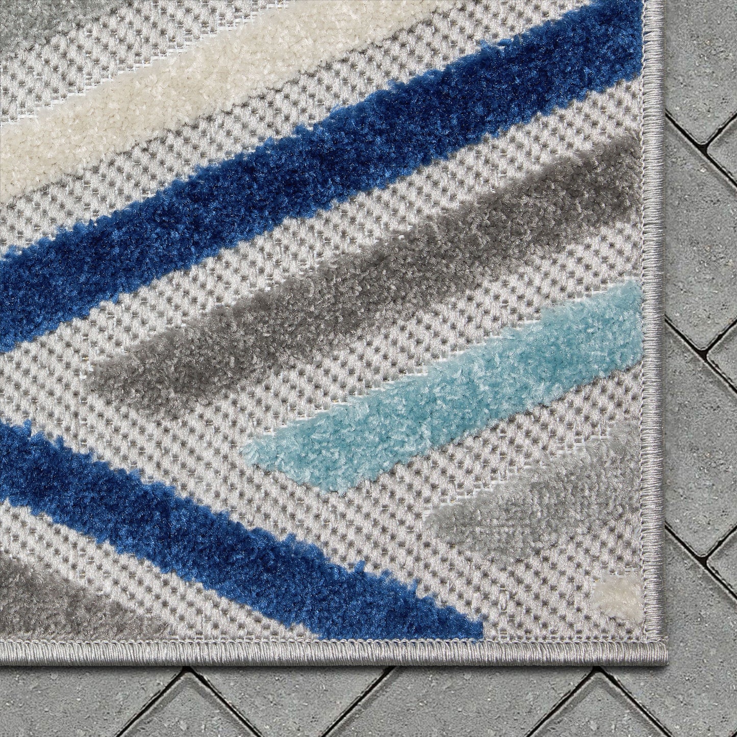 Neema Modern Geometric Indoor/Outdoor Grey Blue High-Low Rug DO-447
