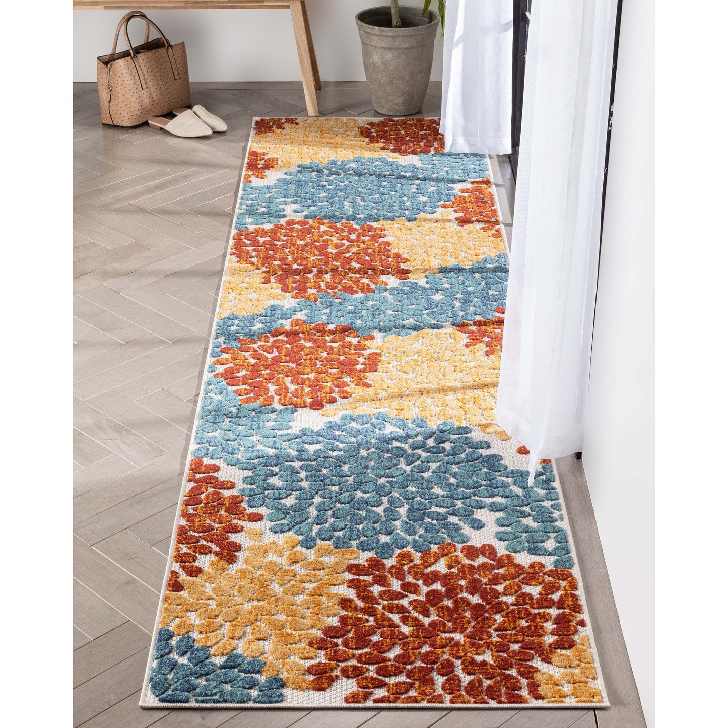 Senna Modern Floral Indoor/Outdoor Ivory High-Low Rug DO-462