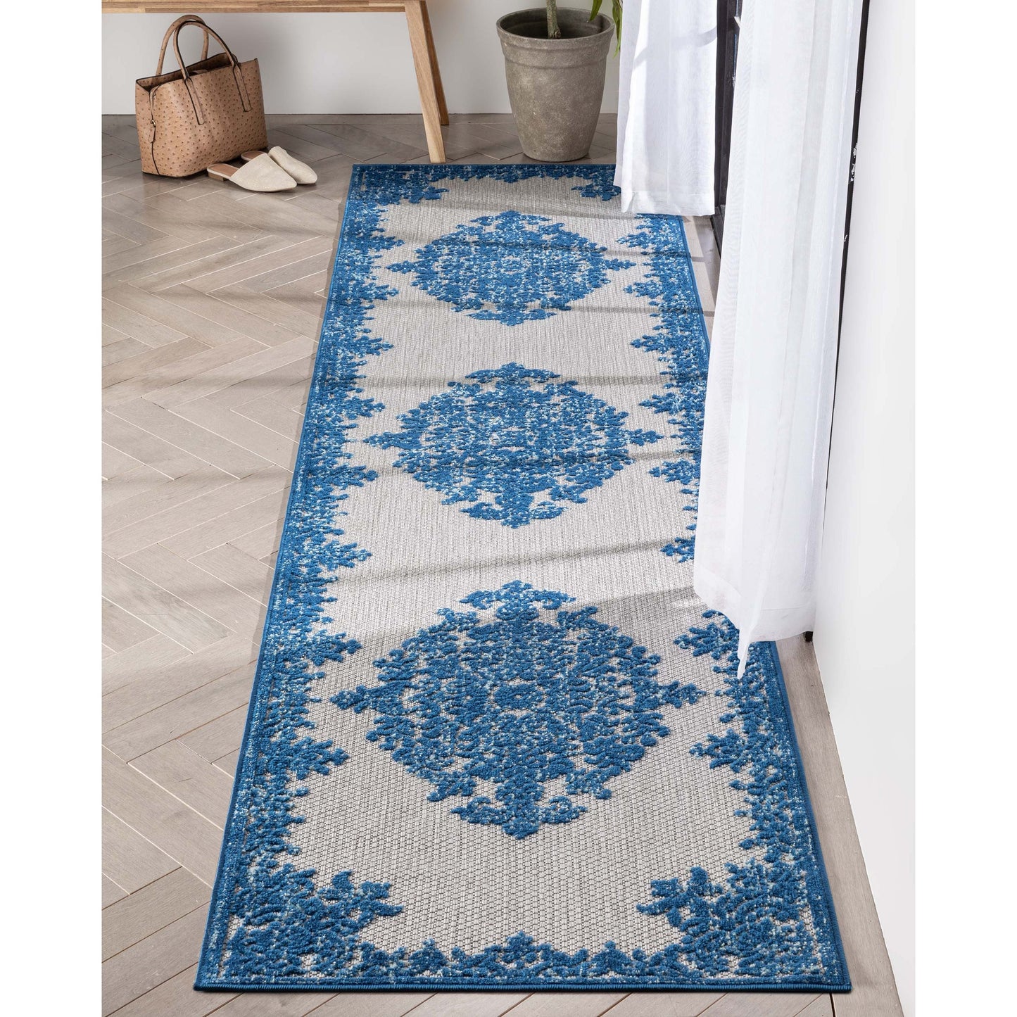 Arid Modern Medallion Persian Indoor/Outdoor Blue High-Low Rug DO-504