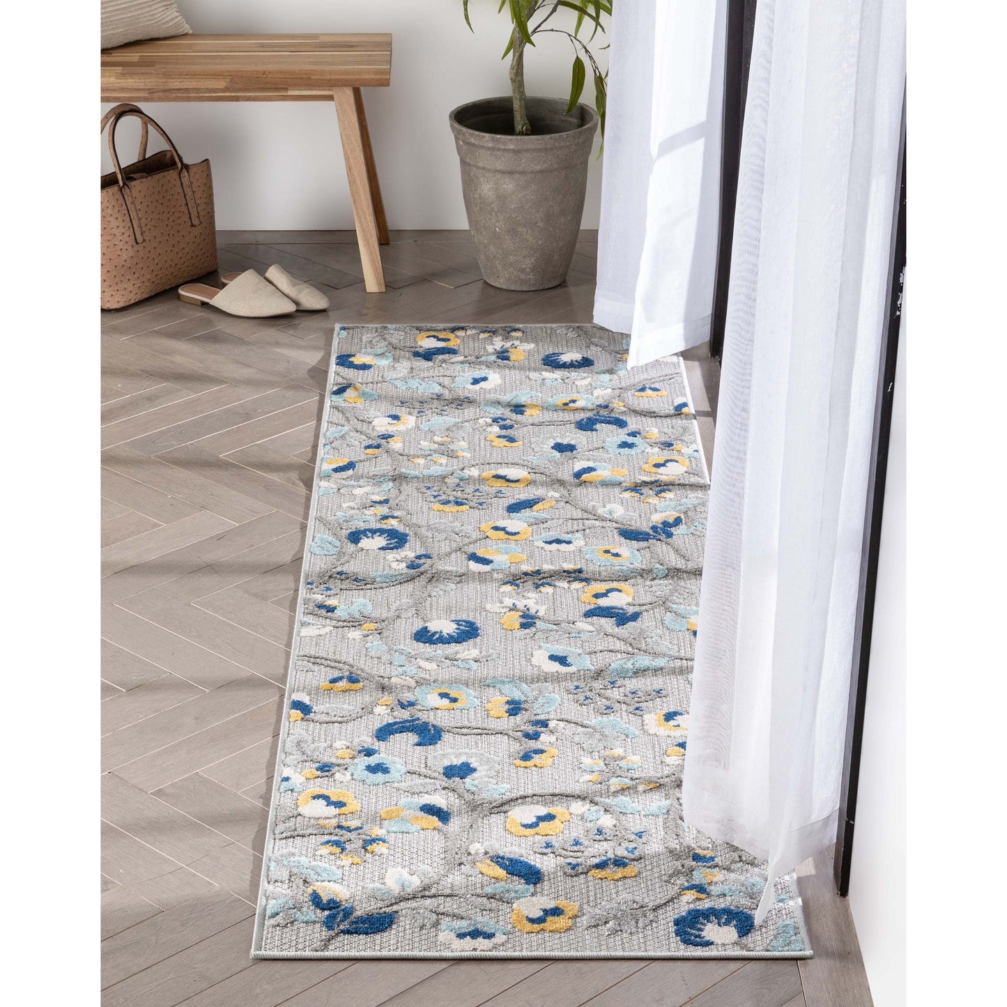 Neveh Grey Modern Floral Indoor Outdoor Rug DO-104