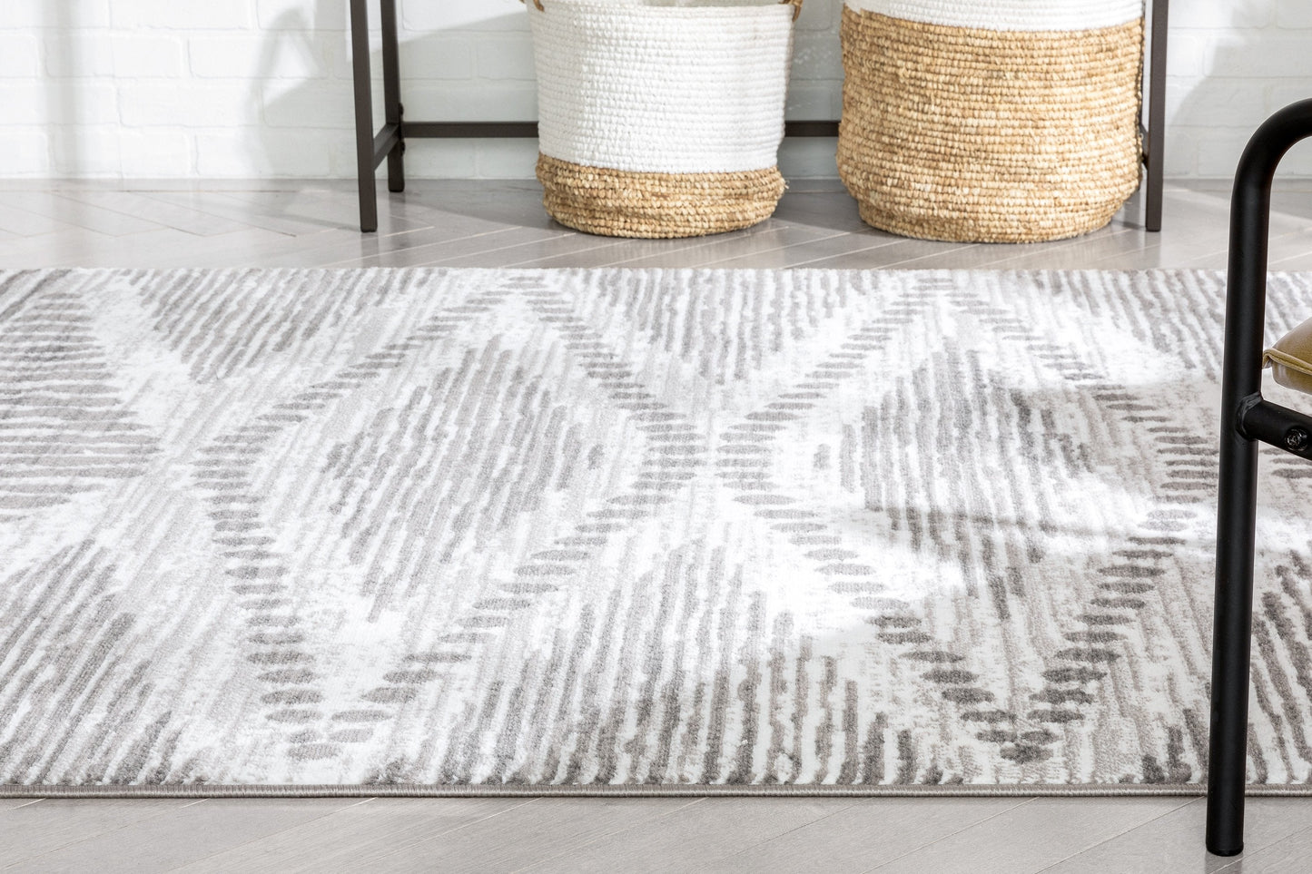Aosta Tribal Diamond Pattern Ivory Grey Rug DU-132