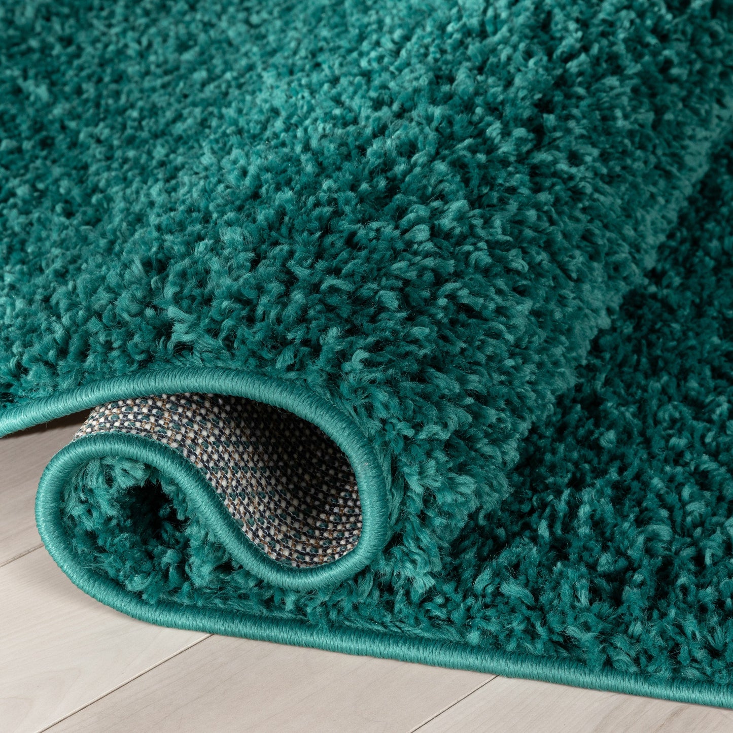 Emerson Modern Solid Green Textured Shag Rug ELL-15