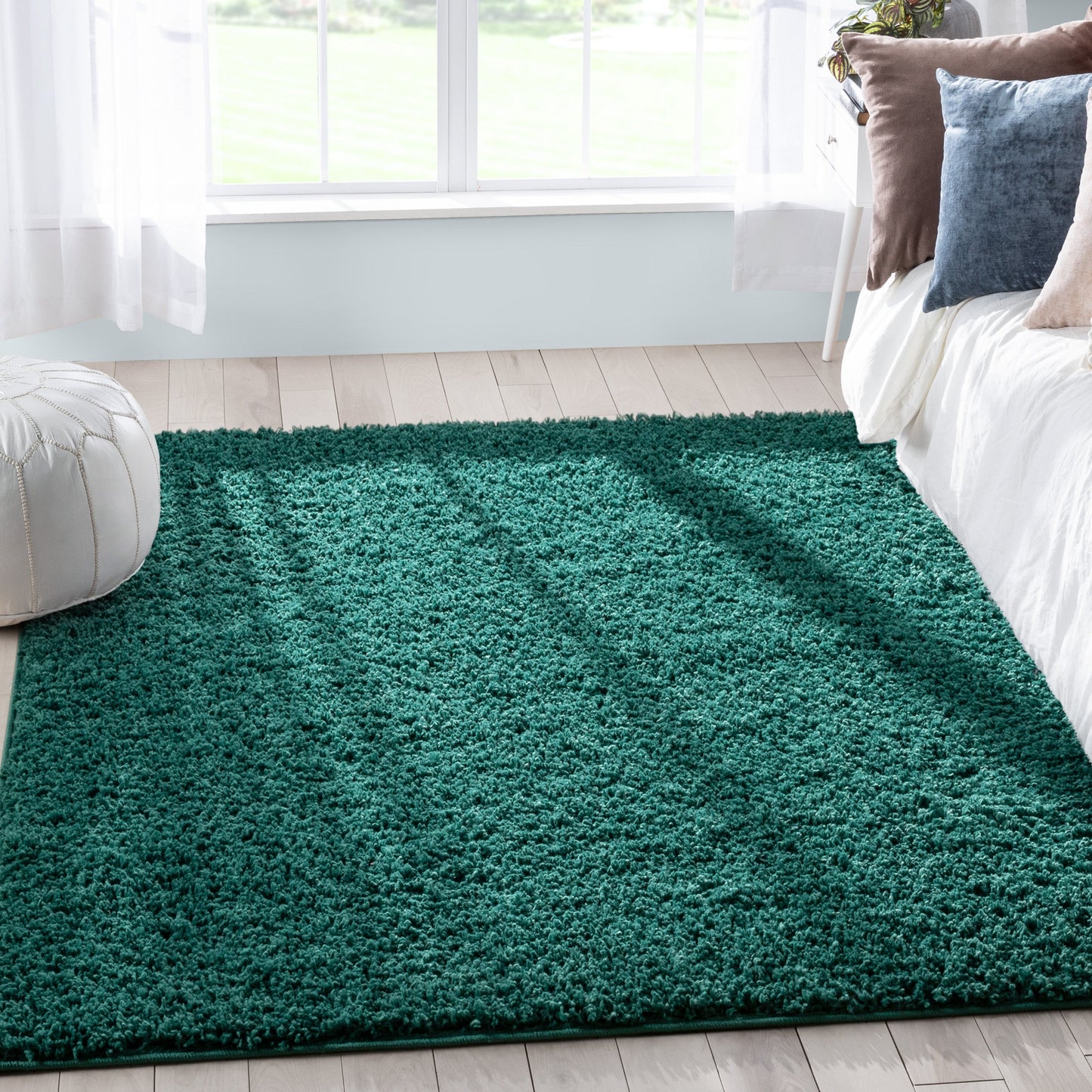 Emerson Modern Solid Green Textured Shag Rug ELL-15