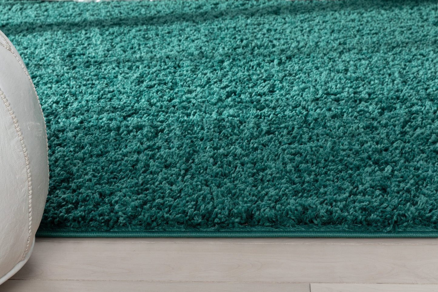 Emerson Modern Solid Green Textured Shag Rug ELL-15