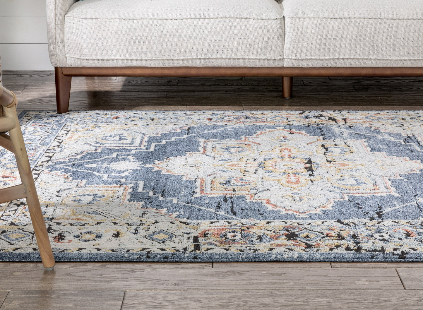 Andria Vintage Medallion Botanical Border Blue Rug ENV-24