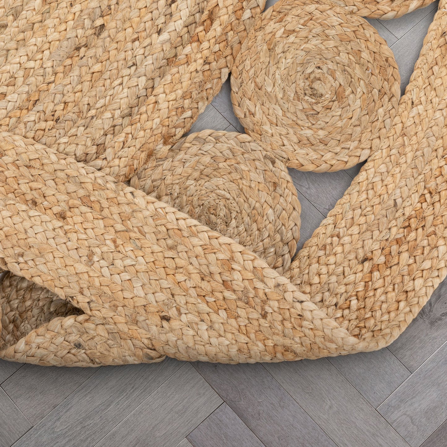 Oleana Farmhouse Jute Rug Hand-Woven Basket Weave Jute Rug Geometric Pattern Natural Color EVA-52