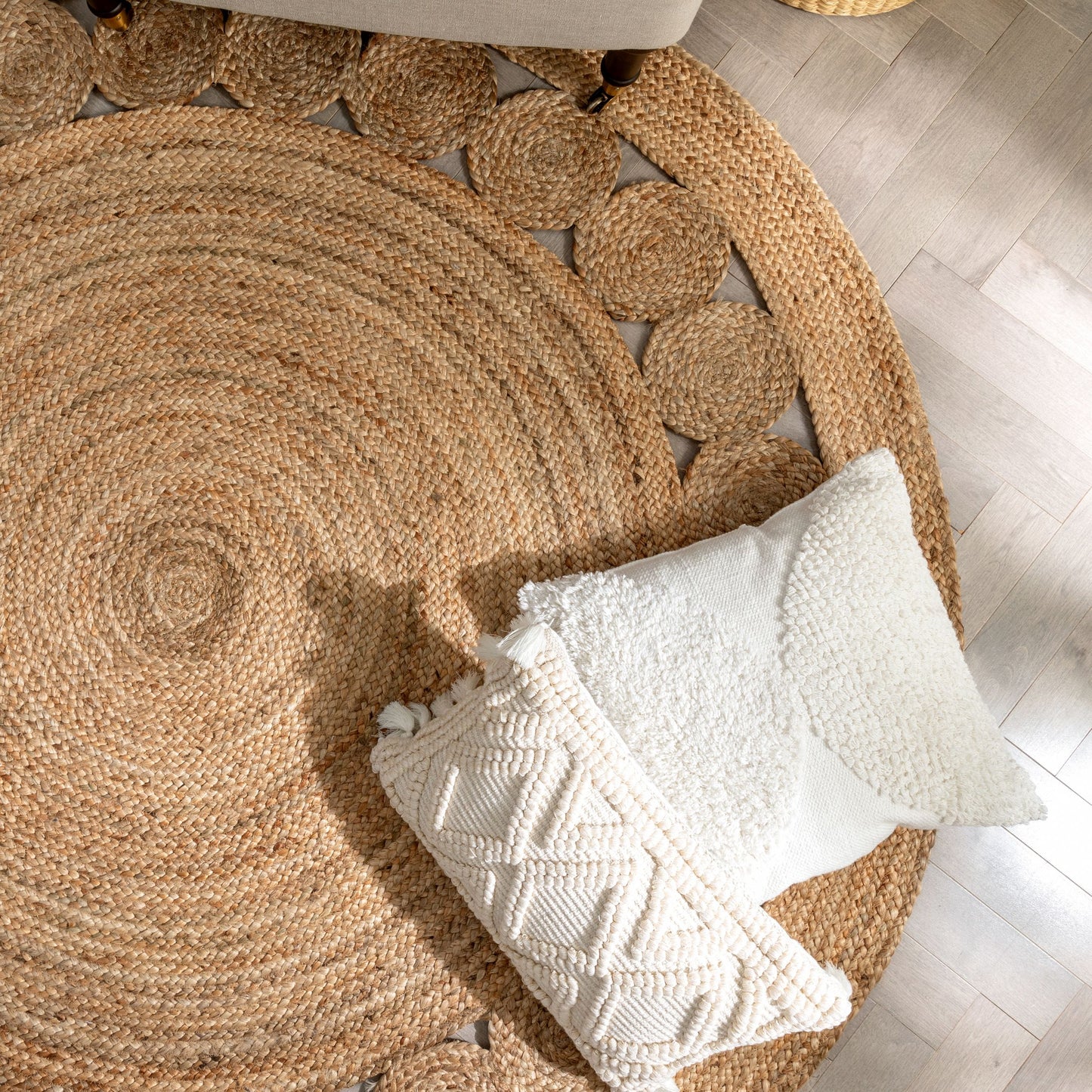 Oleana Farmhouse Jute Rug Hand-Woven Basket Weave Jute Rug Geometric Pattern Natural Color EVA-52