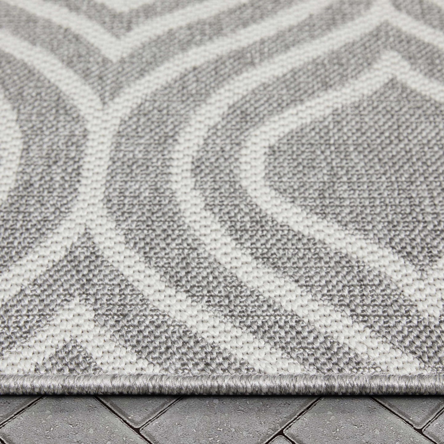 Ludo Lattice Trellis Indoor/Outdoor Grey Textured Rug FAL-47