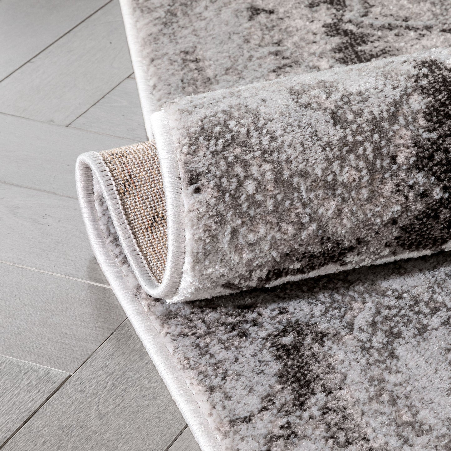 Ralph Retro Geometric Waves Grey Glam Rug FRM-167