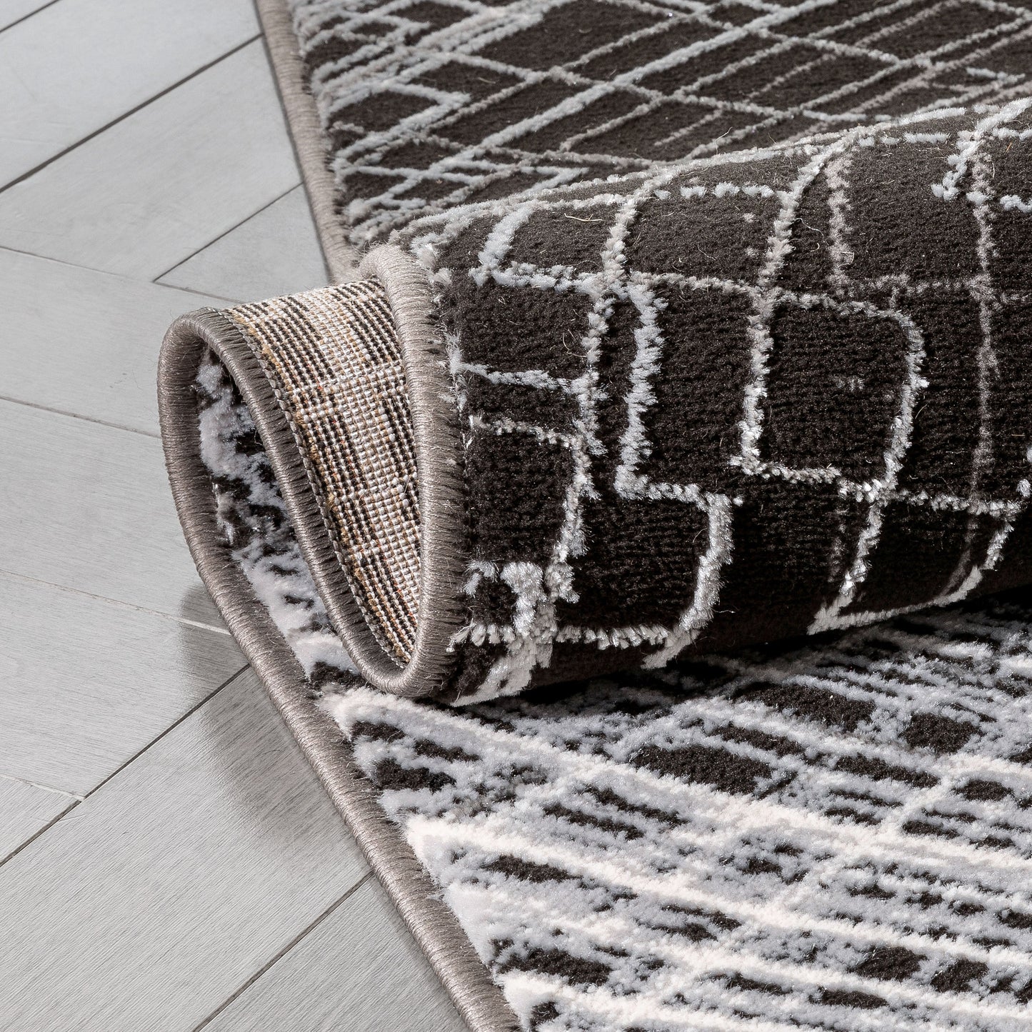 Vernon Retro Geometric Grey Glam Rug FRM-197